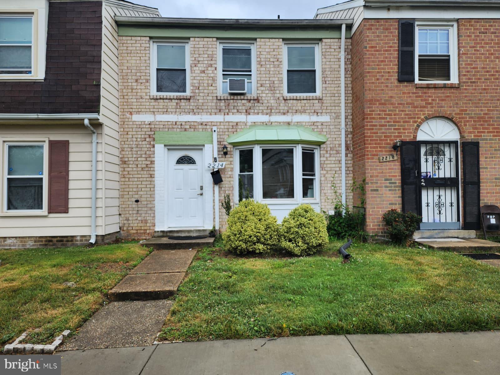 HILLCREST TOWNE - Residential