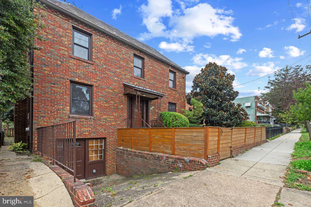 BRIGHTWOOD - Residential