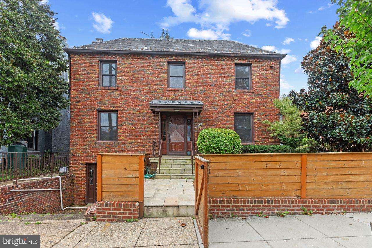 BRIGHTWOOD - Residential