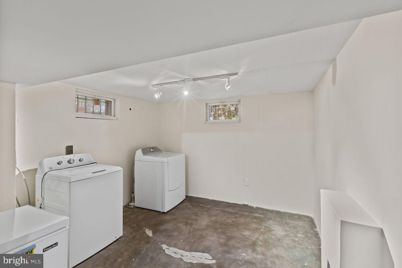 BRIGHTWOOD - Residential