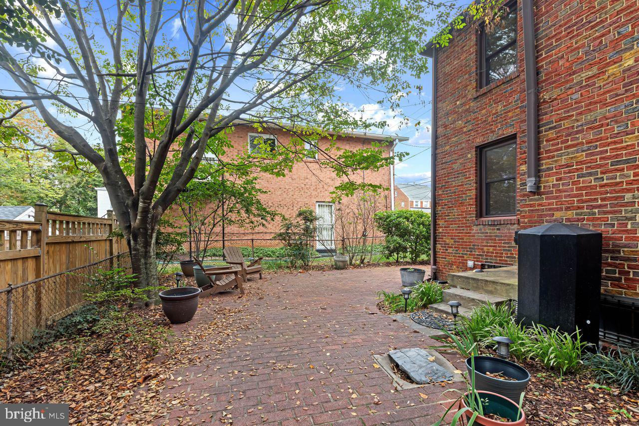 BRIGHTWOOD - Residential