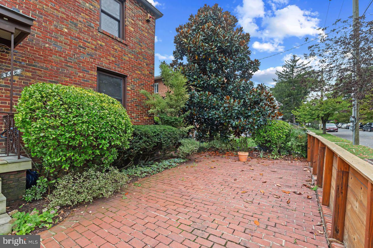 BRIGHTWOOD - Residential