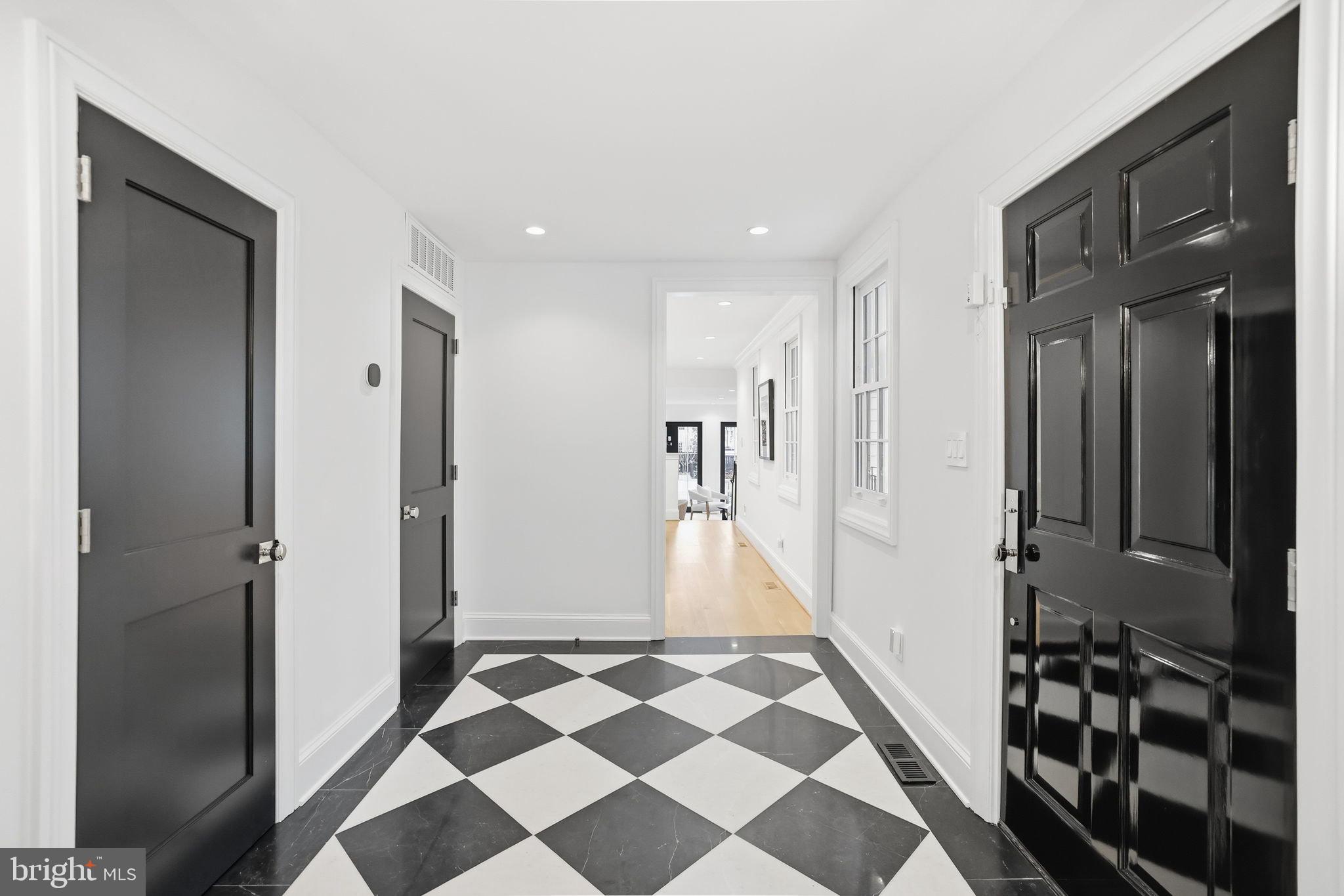 GEORGETOWN - Residential