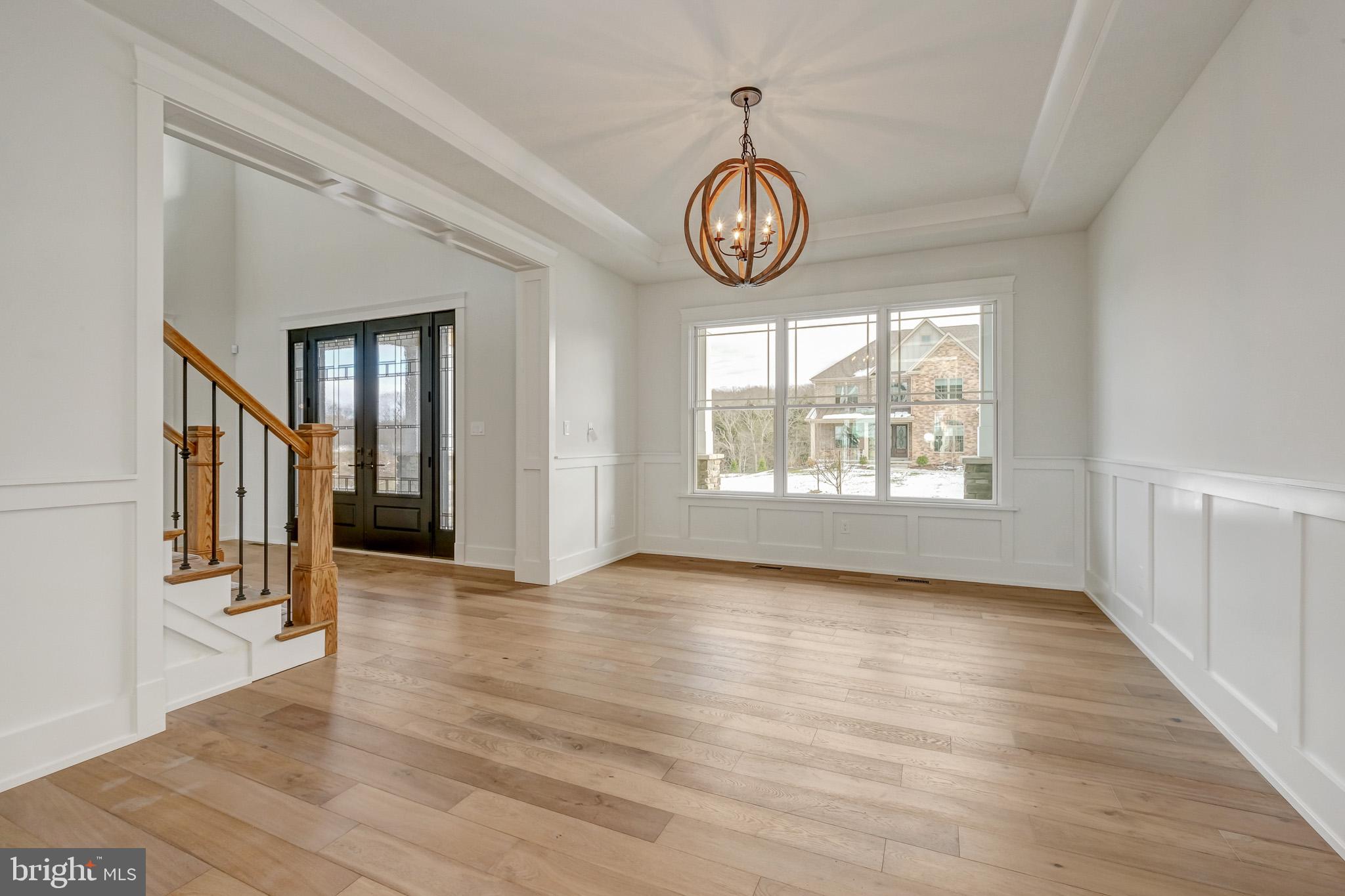 GARNET POINTE - Residential