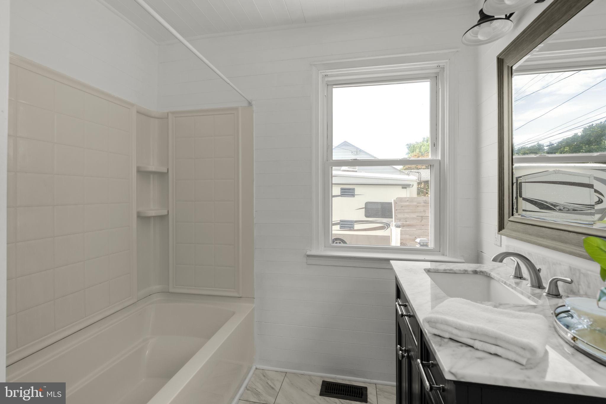 EAST NOTTINGHAM TW - Residential