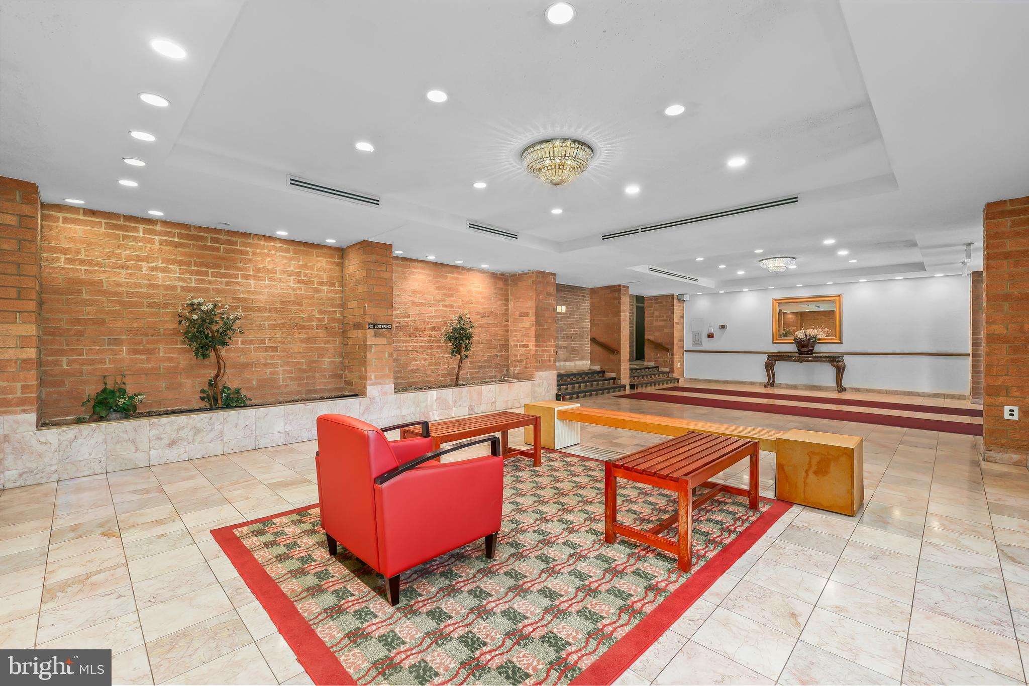 WOODLAKE TOWERS - Residential