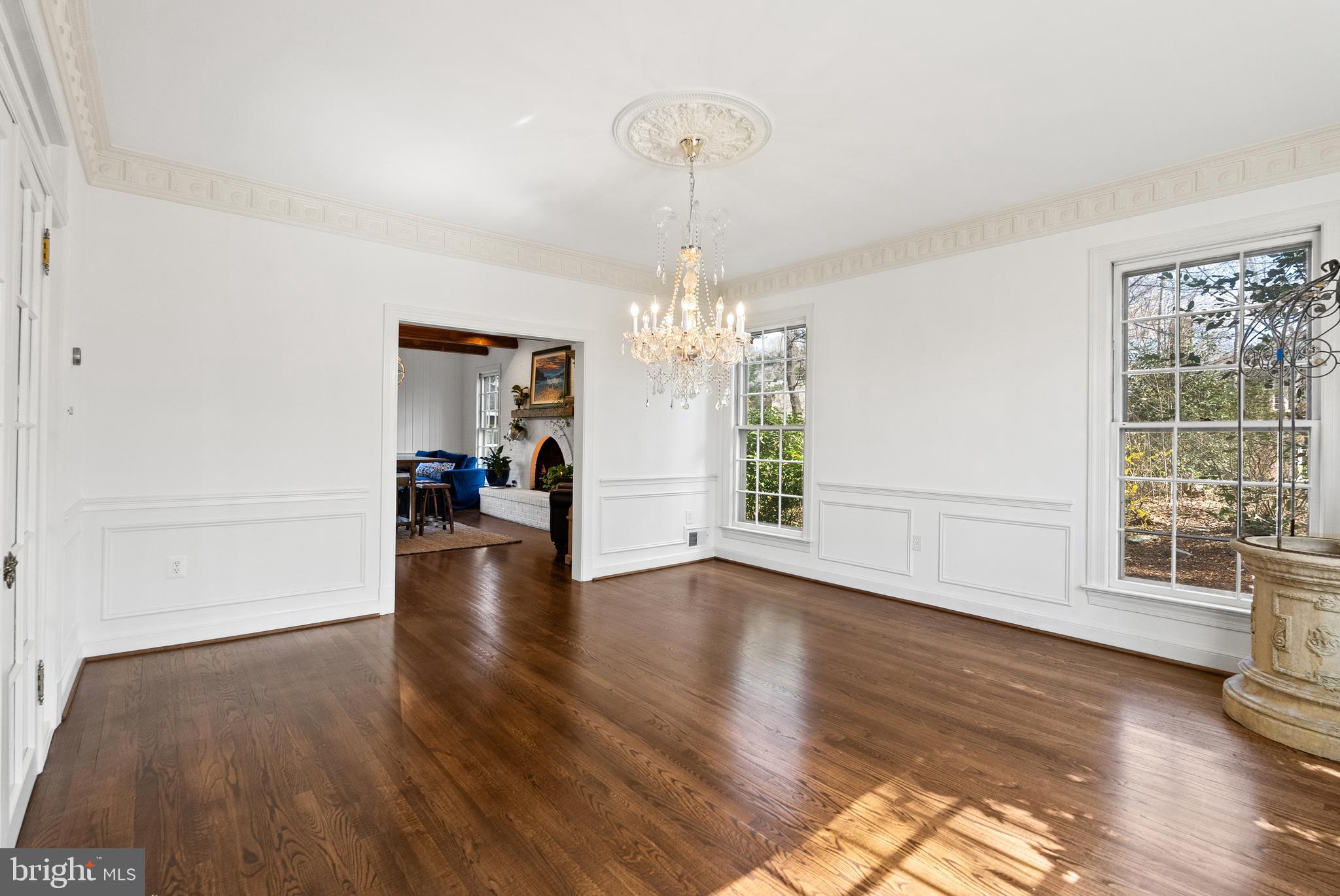RIVER OAKS - Residential