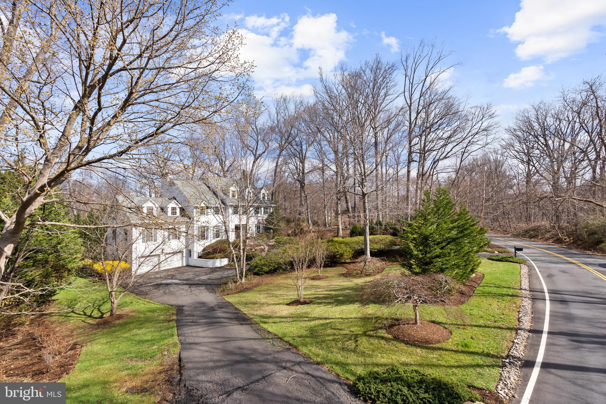 RIVER OAKS - Residential