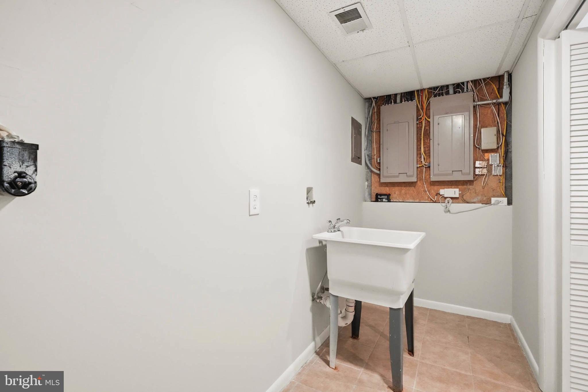 DORSEY SEARCH - Residential