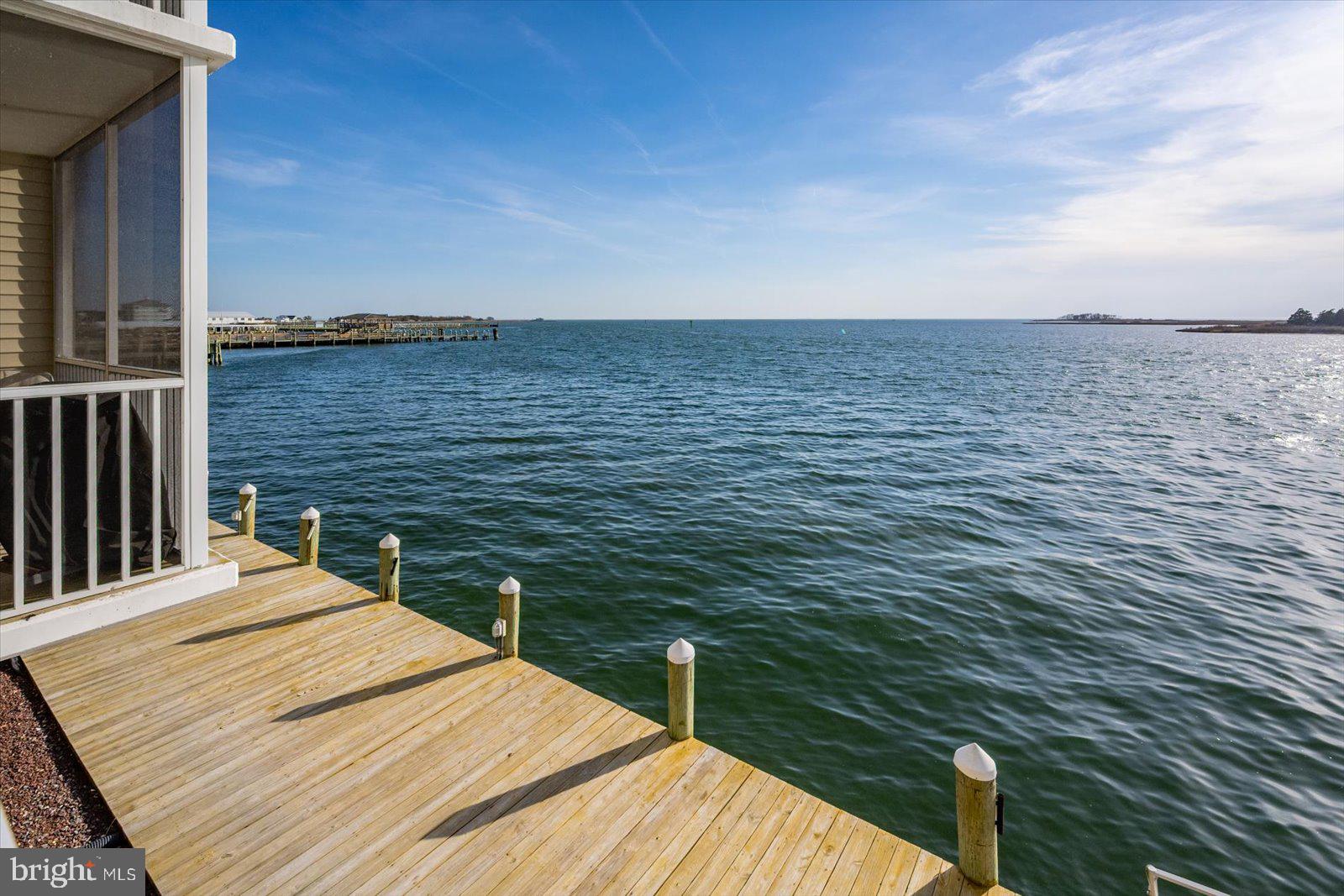 HARBOUR LIGHT CONDOS - Residential