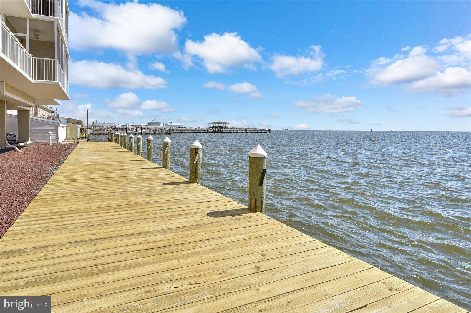 HARBOUR LIGHT CONDOS - Residential