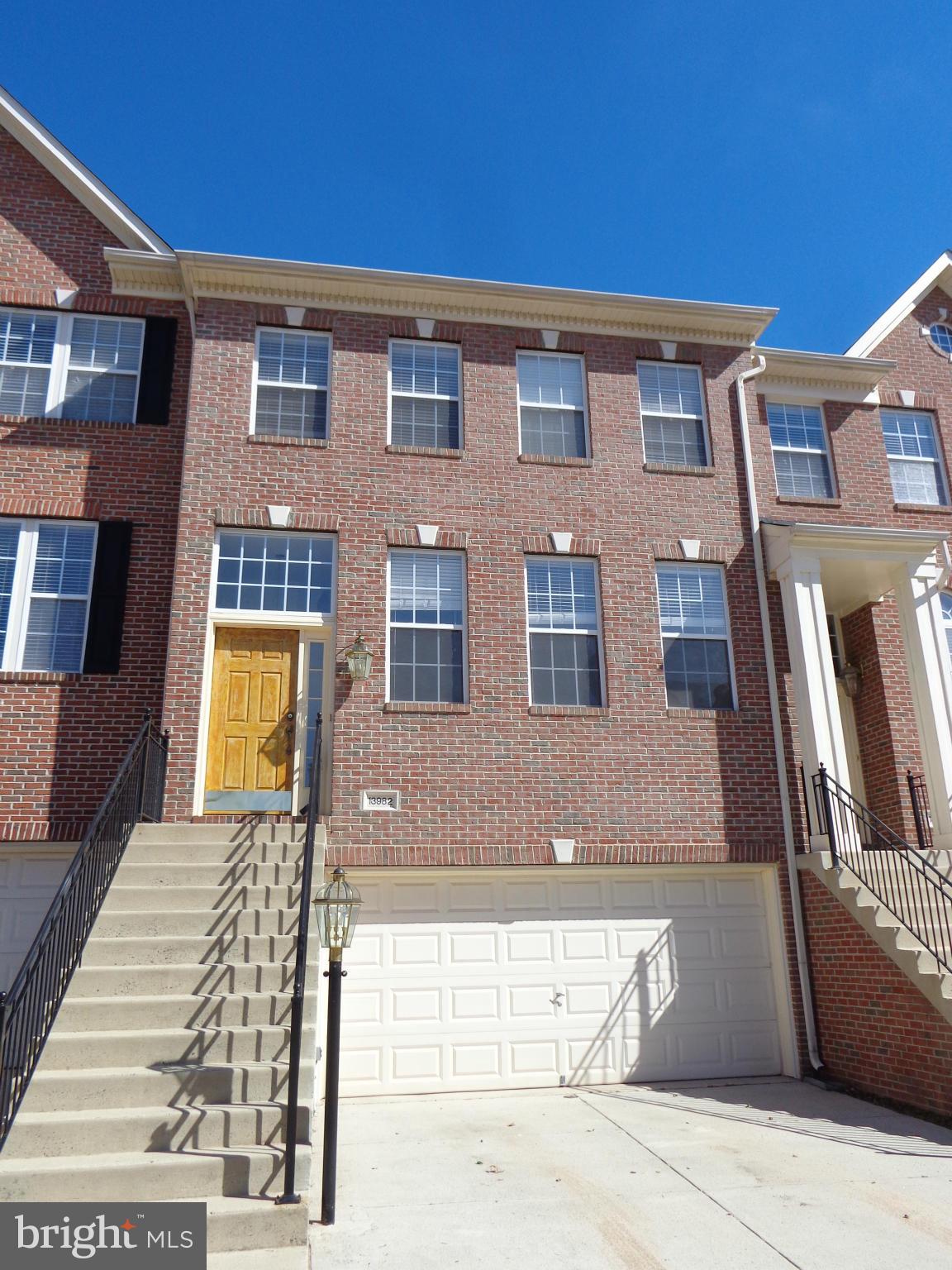 ROCKLAND VILLAGE - Residential Lease