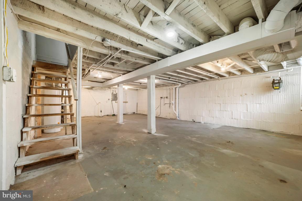 WEST BALTIMORE - Residential