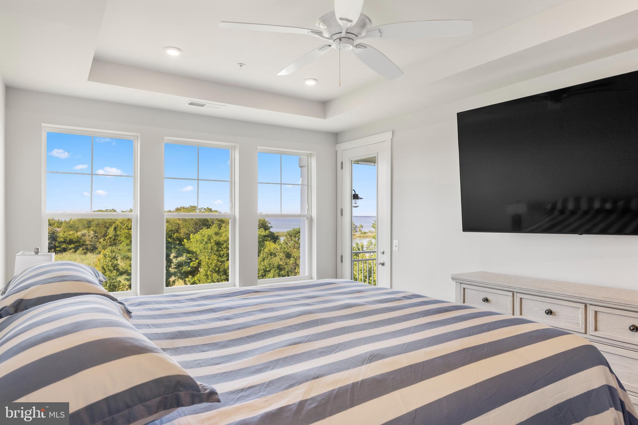 FOUR SEASONS AT KENT ISLAND - Residential