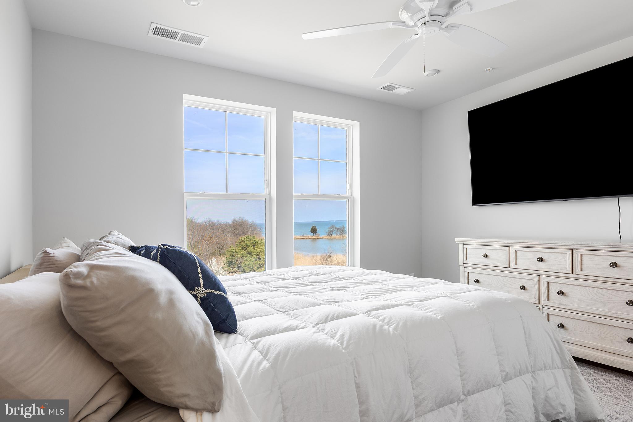 FOUR SEASONS AT KENT ISLAND - Residential