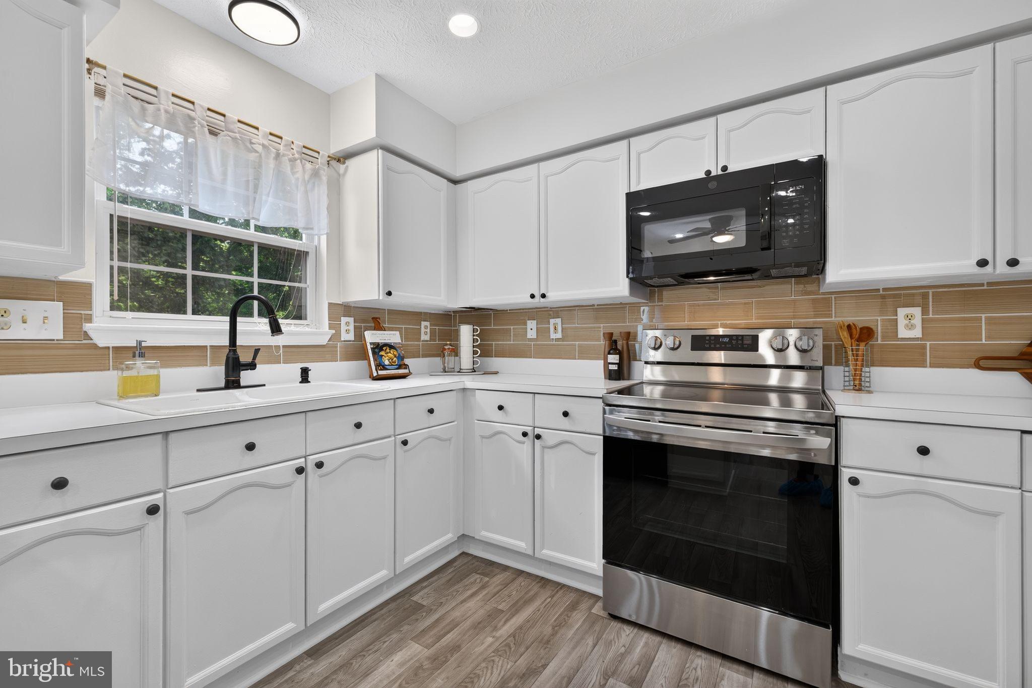 STONEBRIDGE - Residential