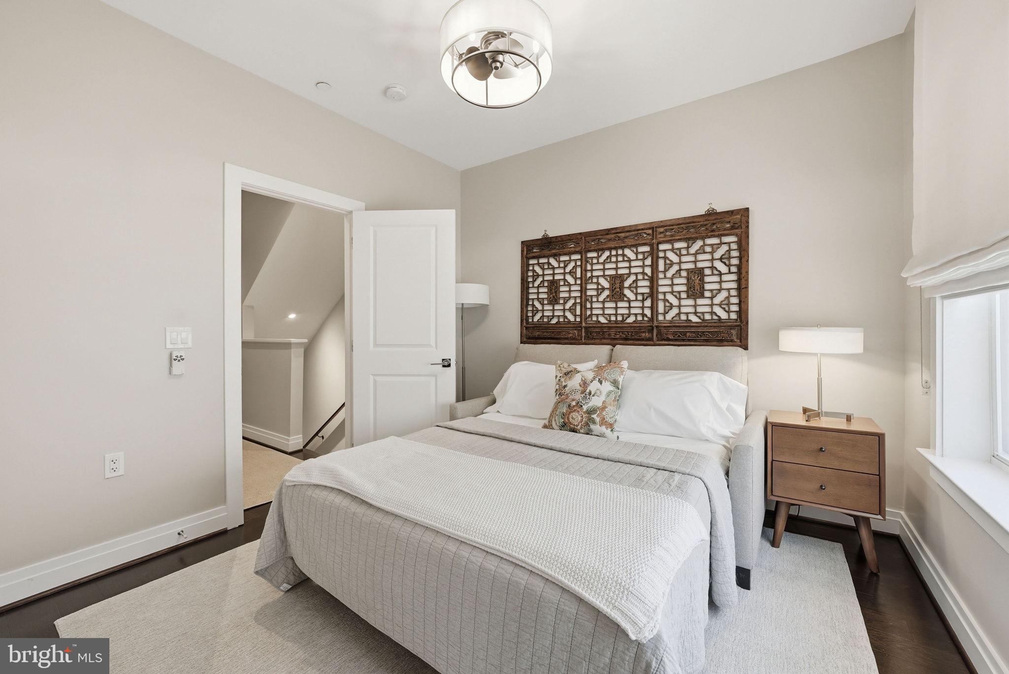 OLD TOWN NORTH - Residential