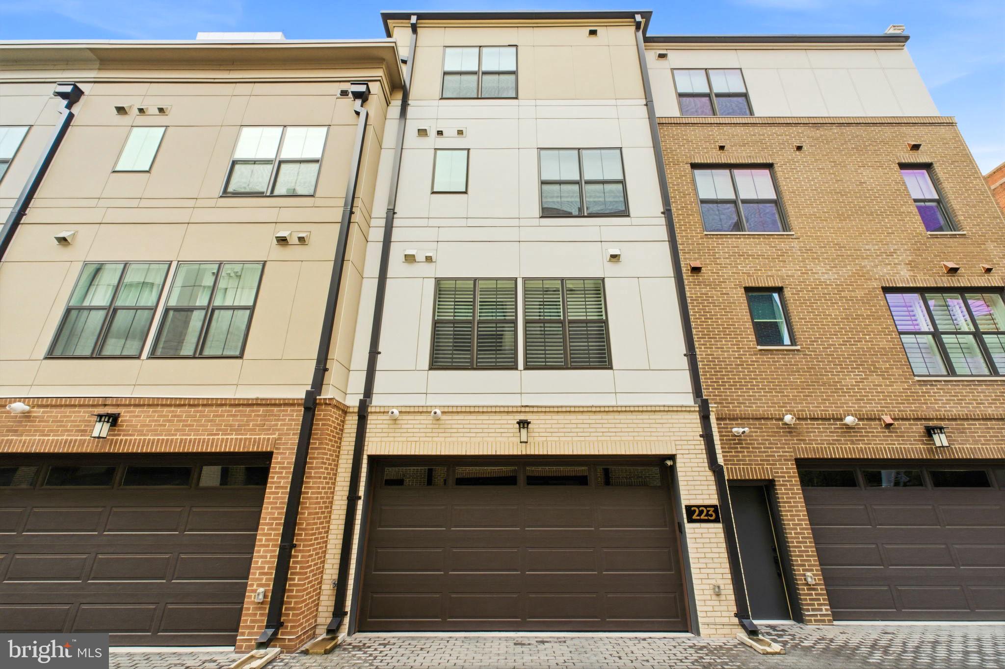 OLD TOWN NORTH - Residential