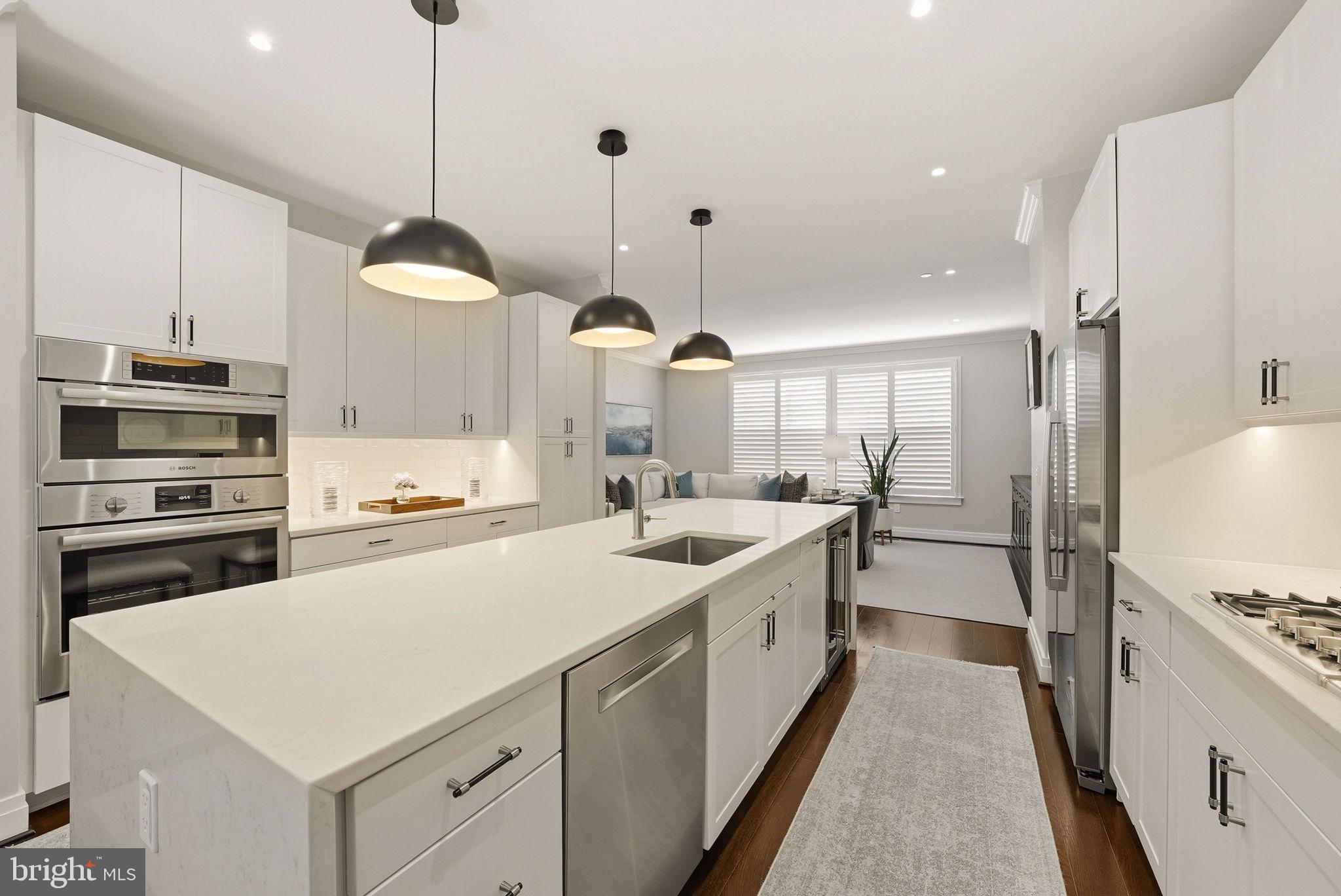 OLD TOWN NORTH - Residential