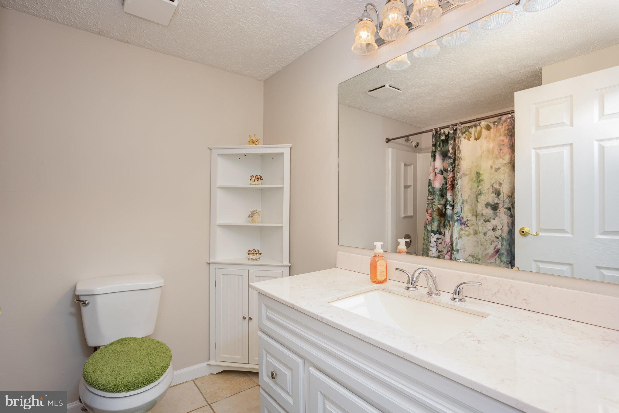 LAUREL VALLEY - Residential