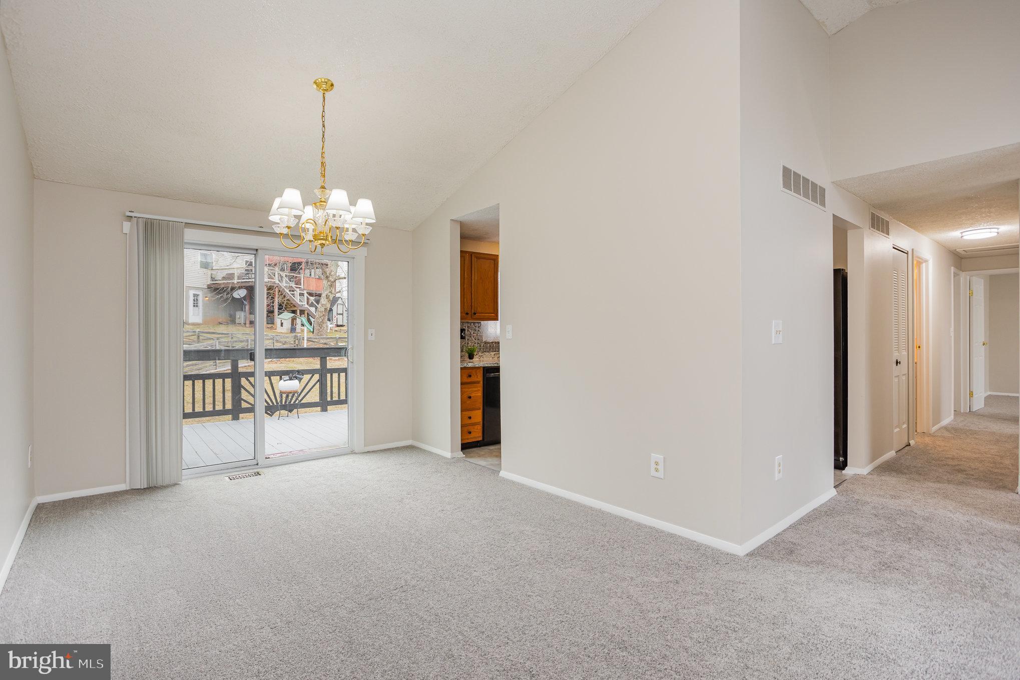 LAUREL VALLEY - Residential
