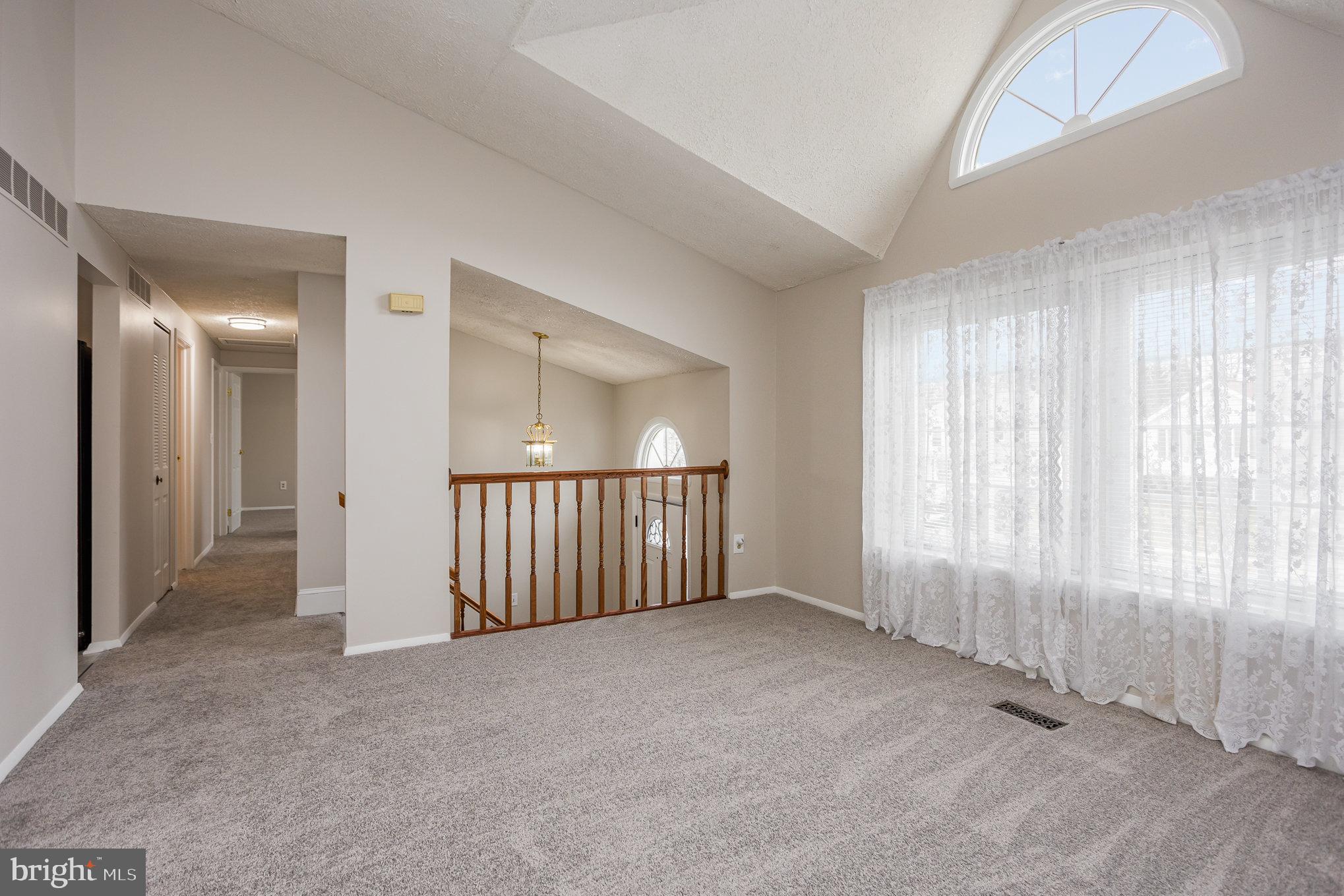 LAUREL VALLEY - Residential