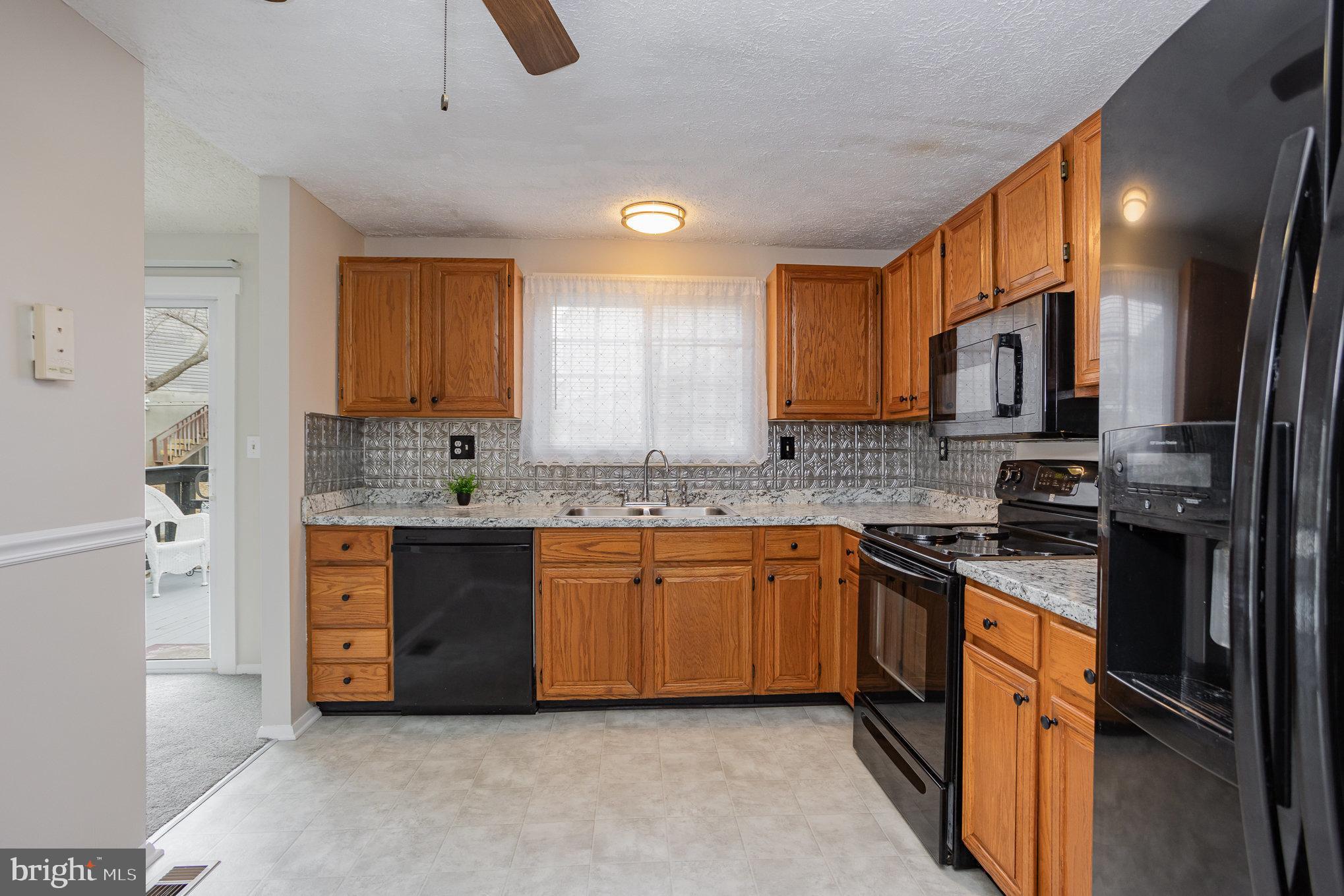 LAUREL VALLEY - Residential