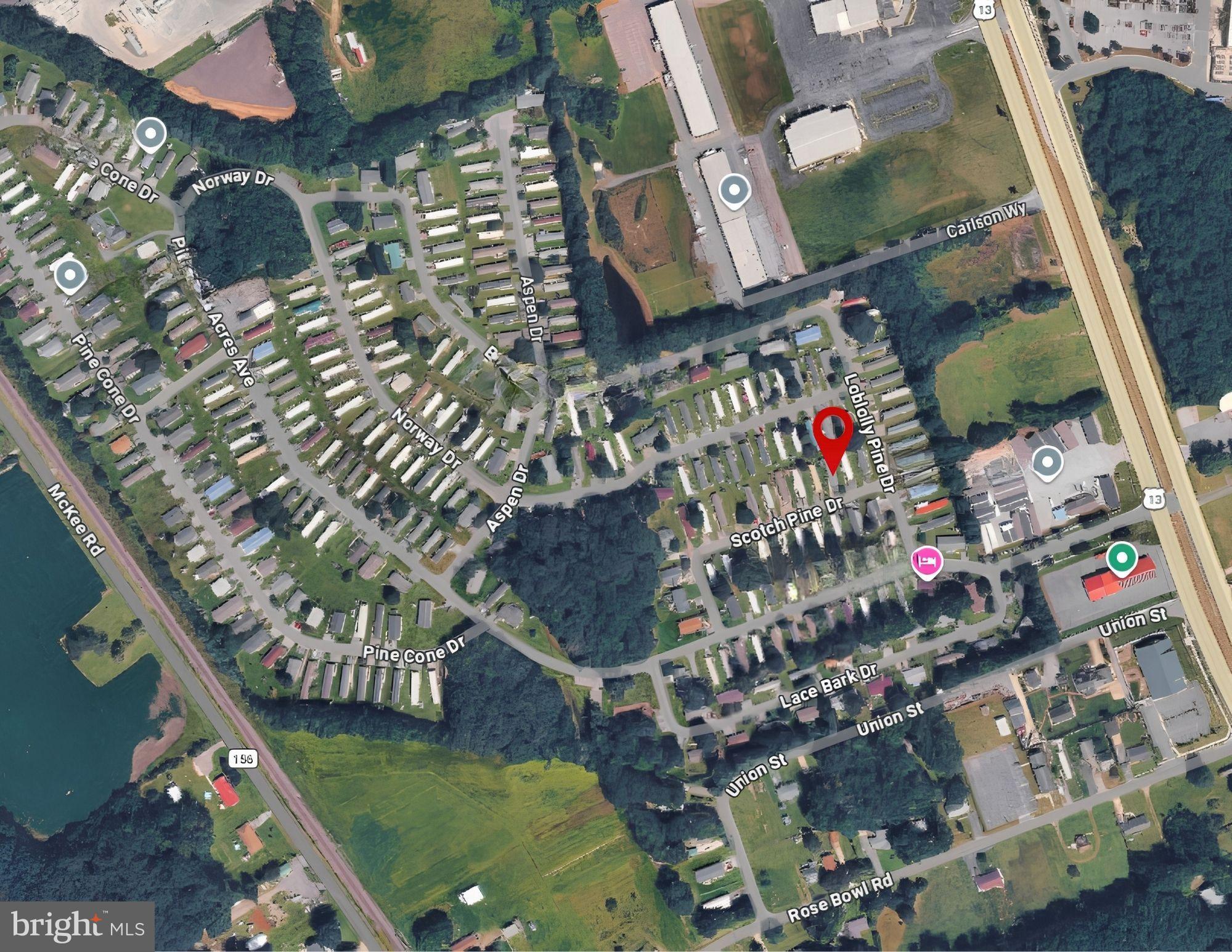 PINEWOOD ACRE - Residential