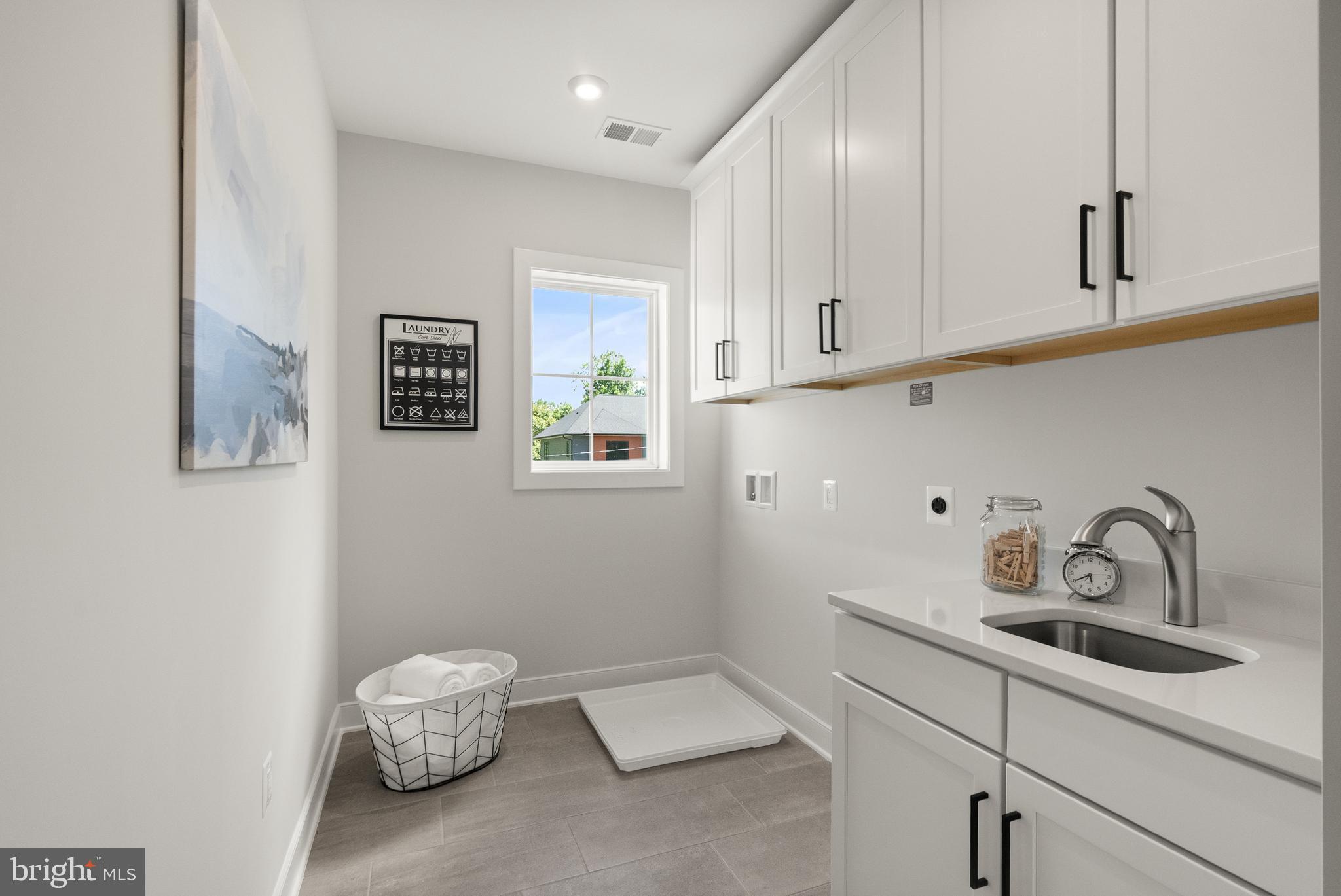 ELLISON HEIGHTS BRYANTS - Residential