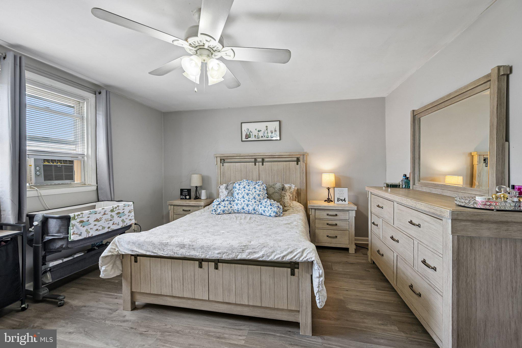 HOLME CIRCLE - Residential