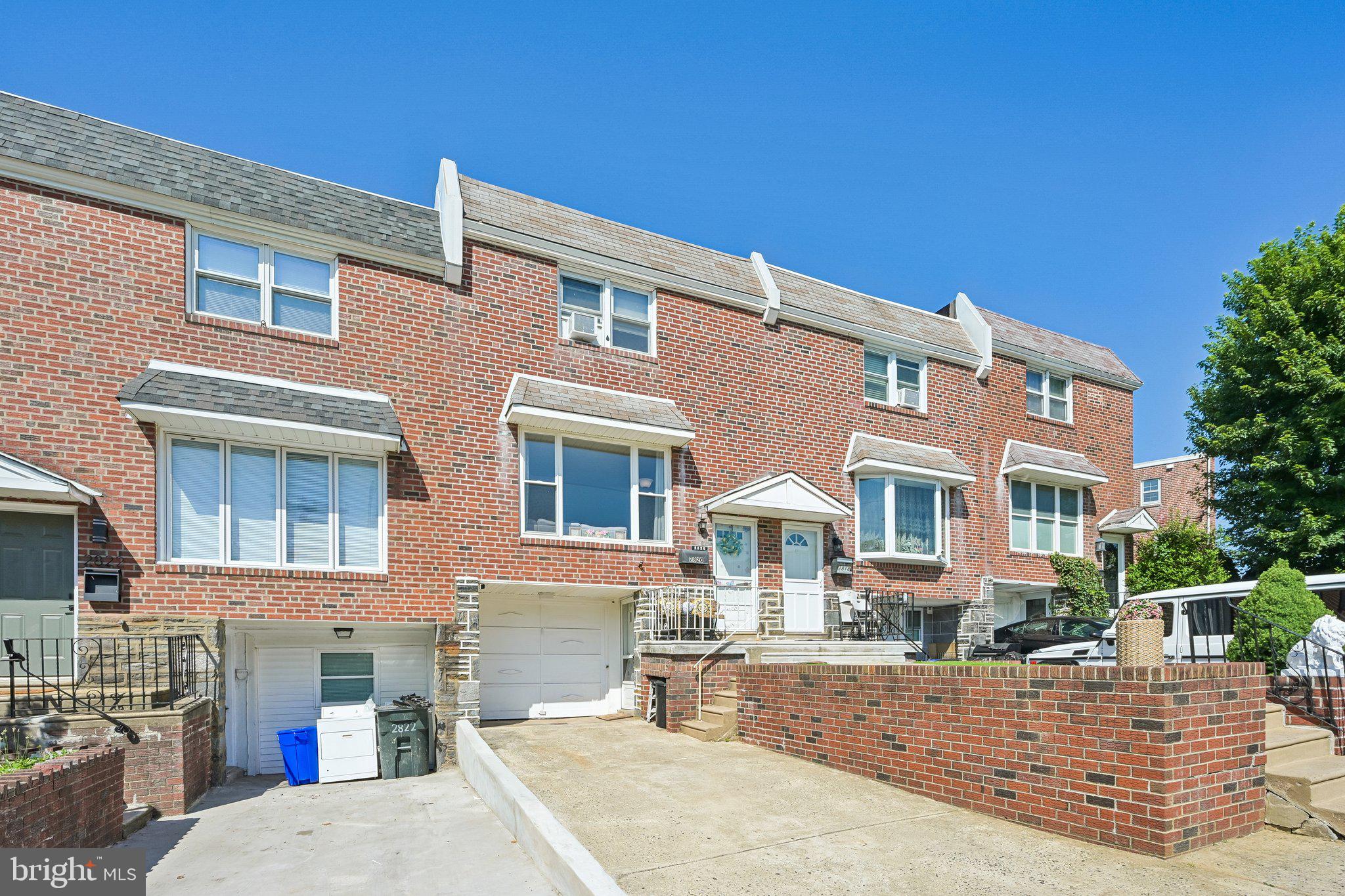 HOLME CIRCLE - Residential