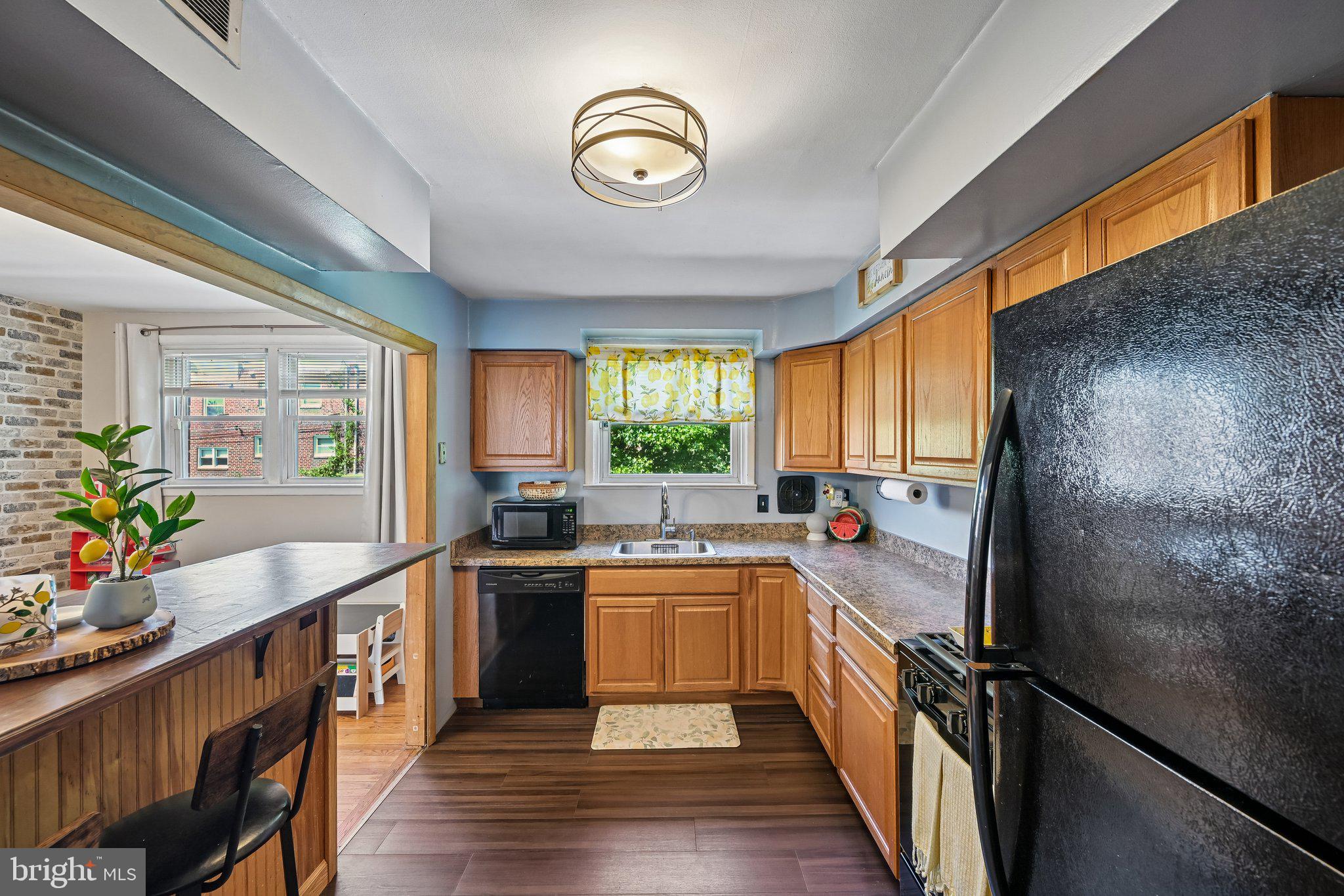 HOLME CIRCLE - Residential