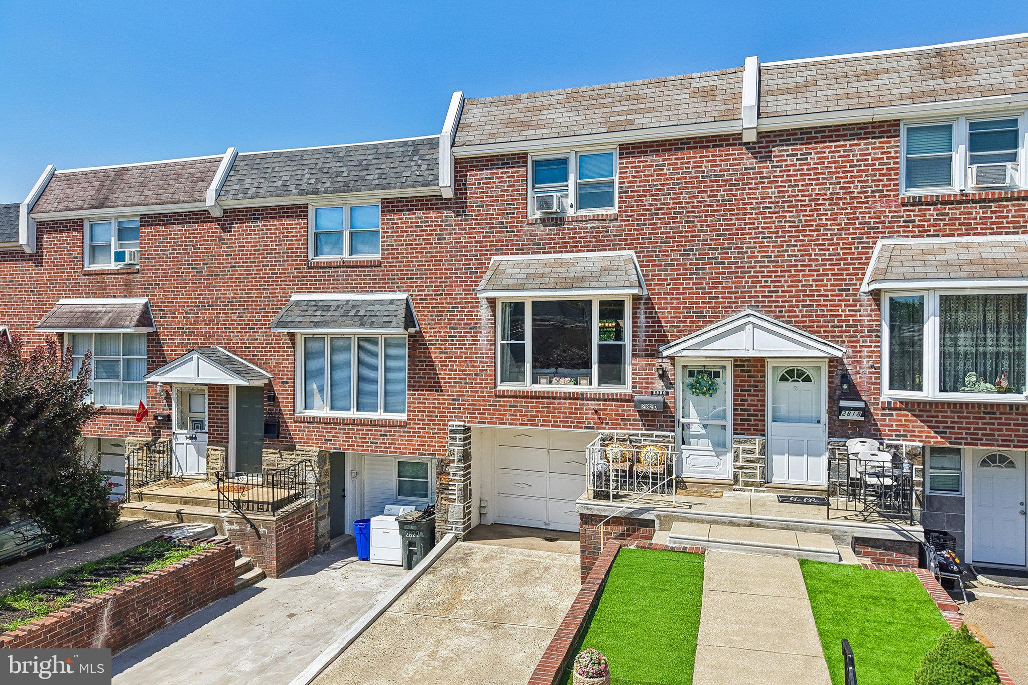 HOLME CIRCLE - Residential