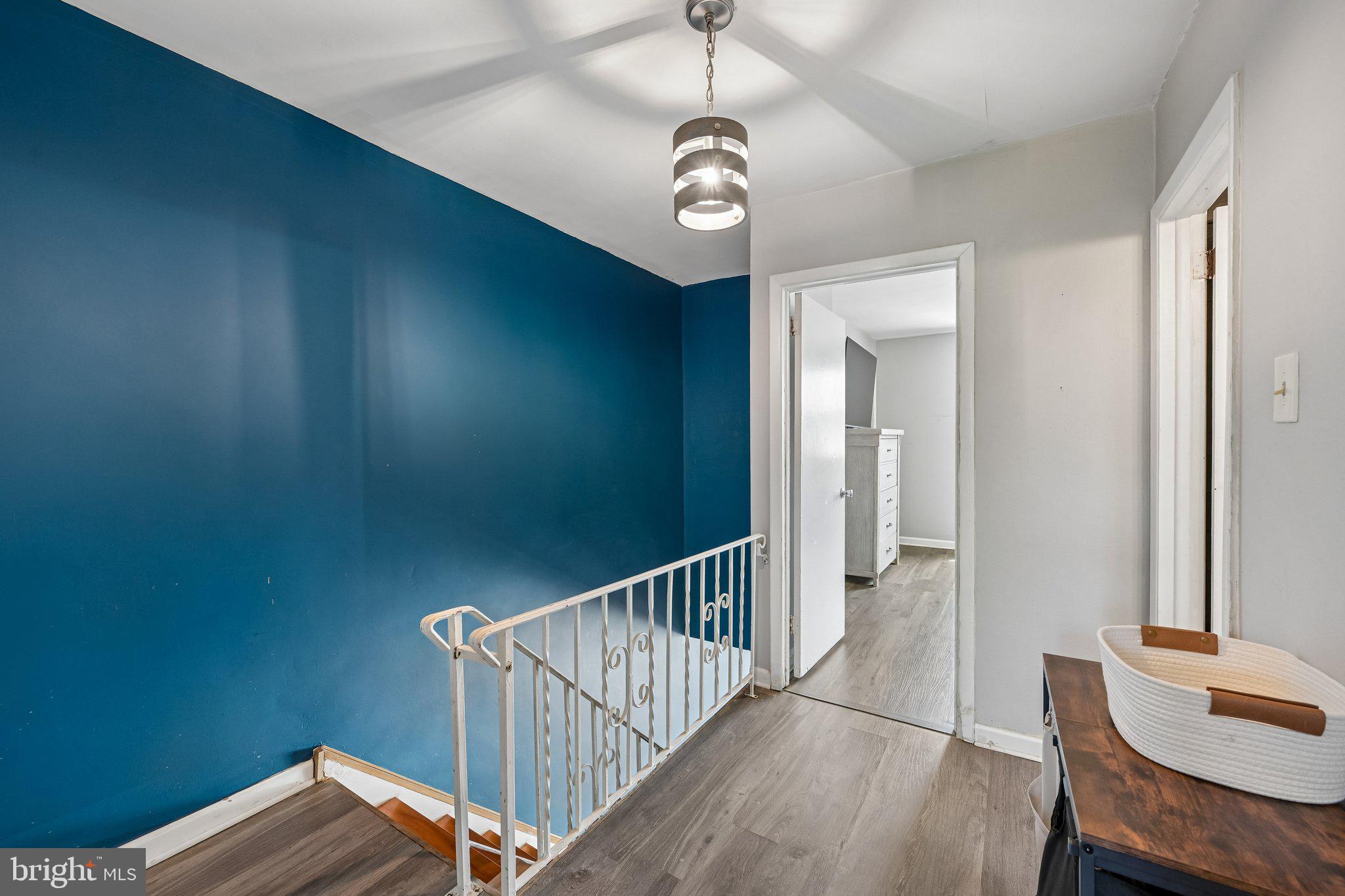 HOLME CIRCLE - Residential