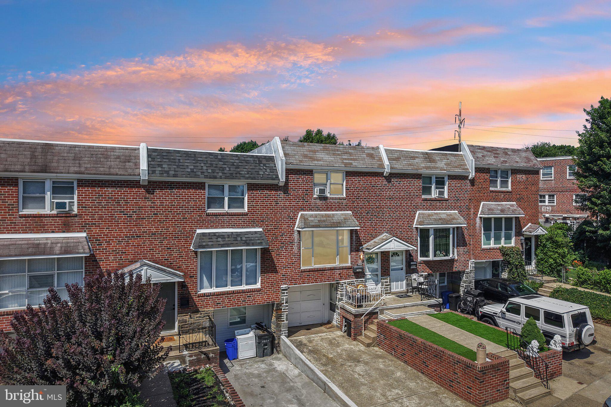 HOLME CIRCLE - Residential