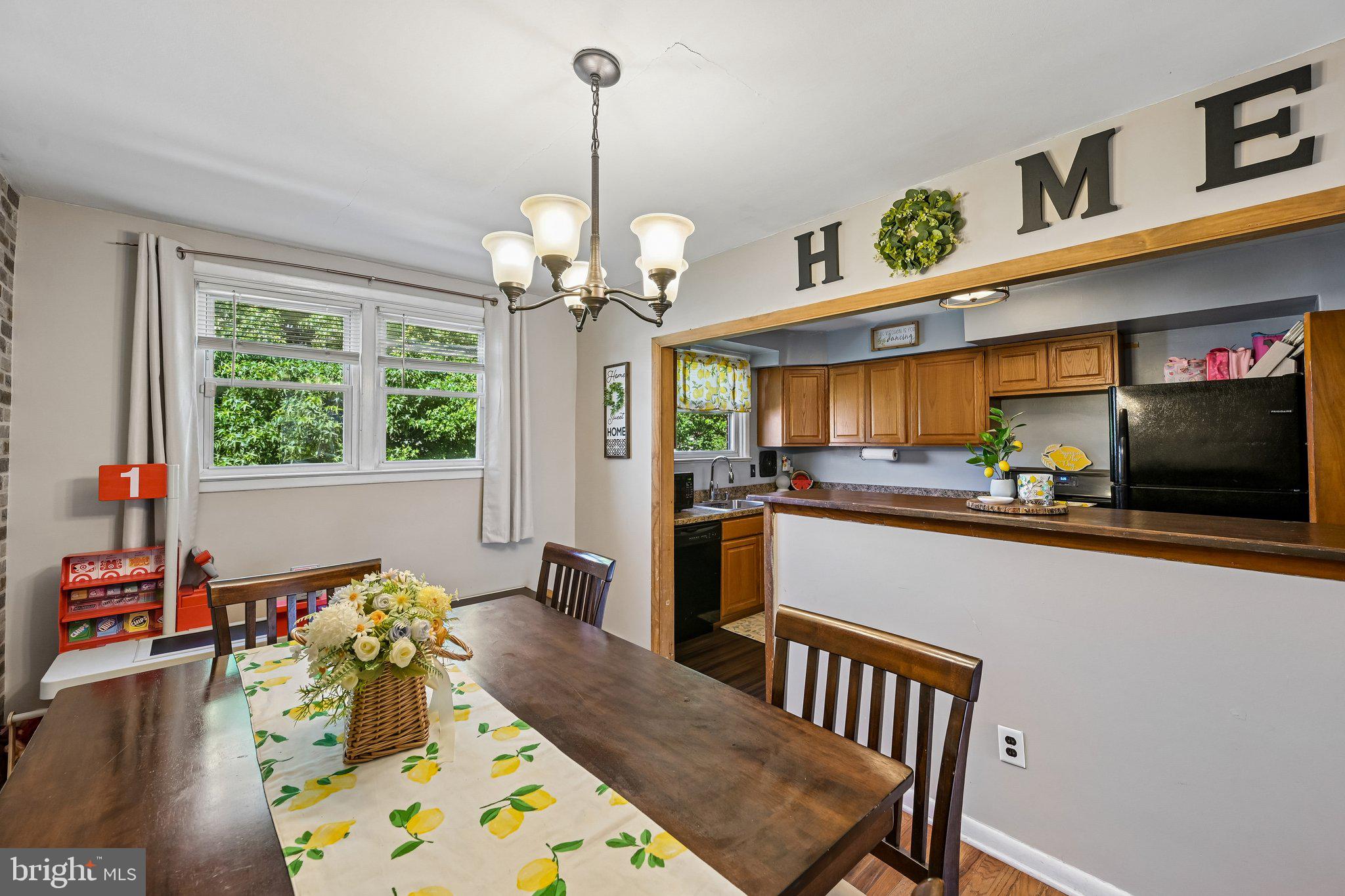 HOLME CIRCLE - Residential