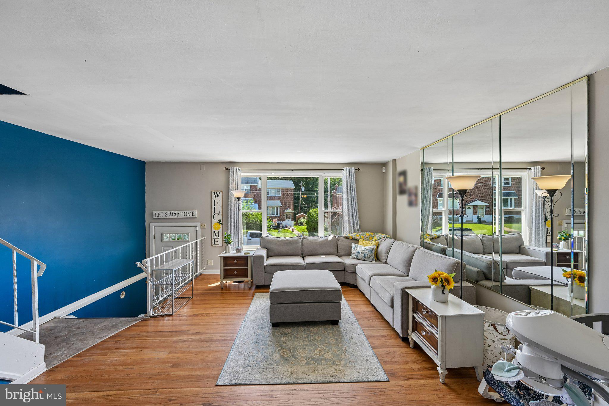 HOLME CIRCLE - Residential