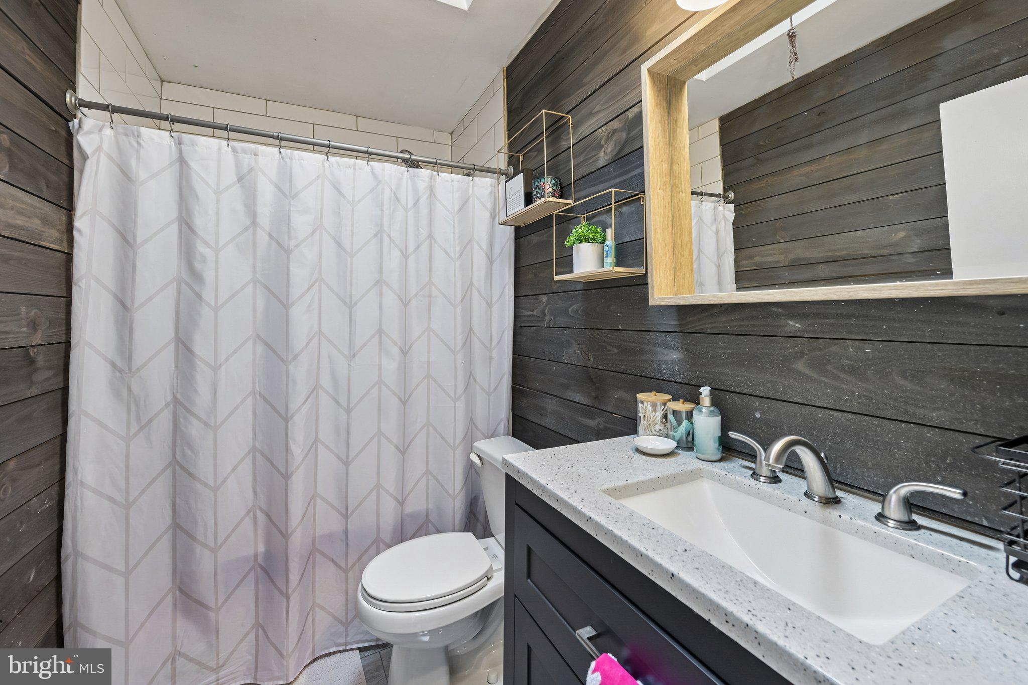 HOLME CIRCLE - Residential