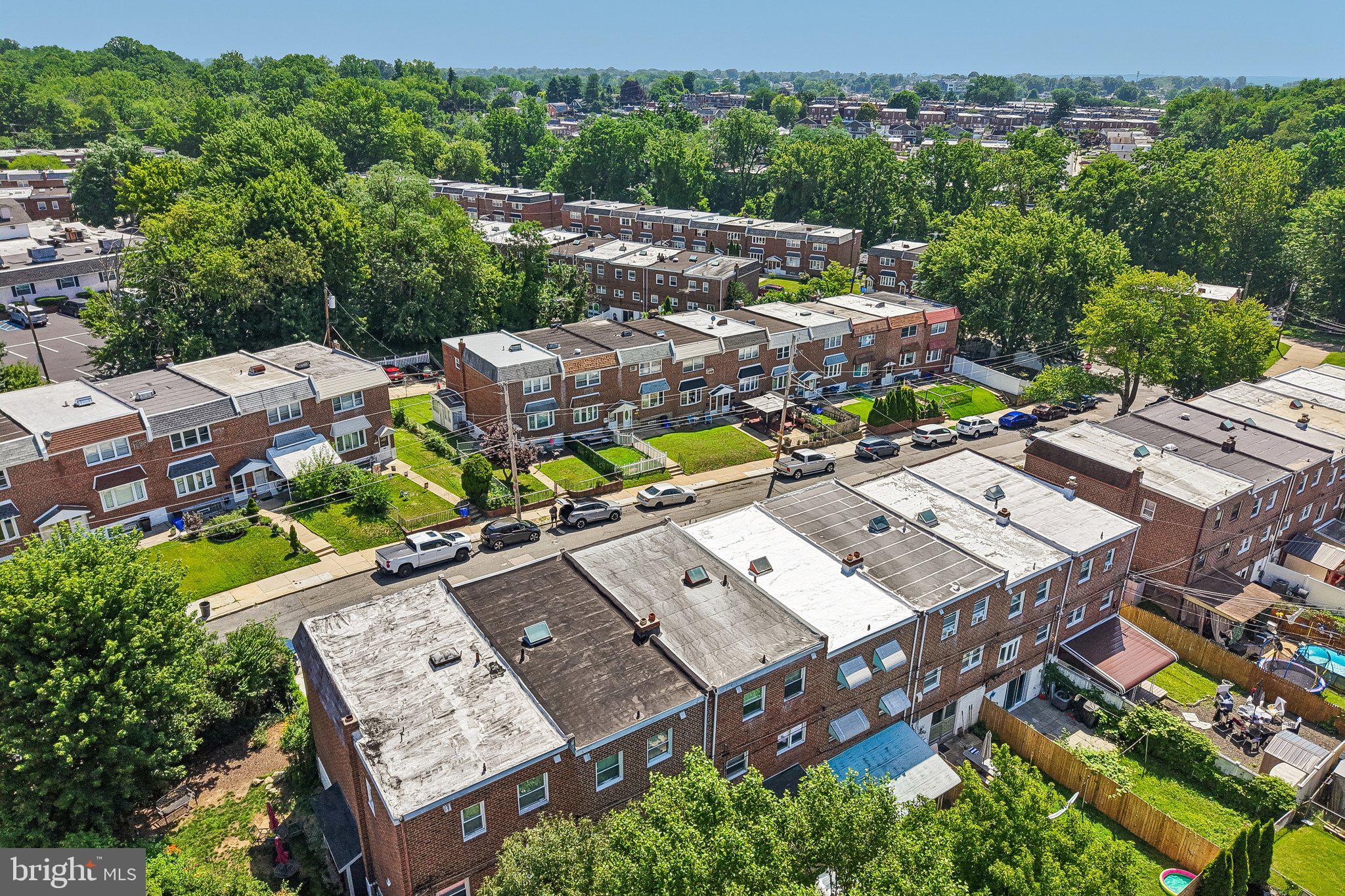 HOLME CIRCLE - Residential