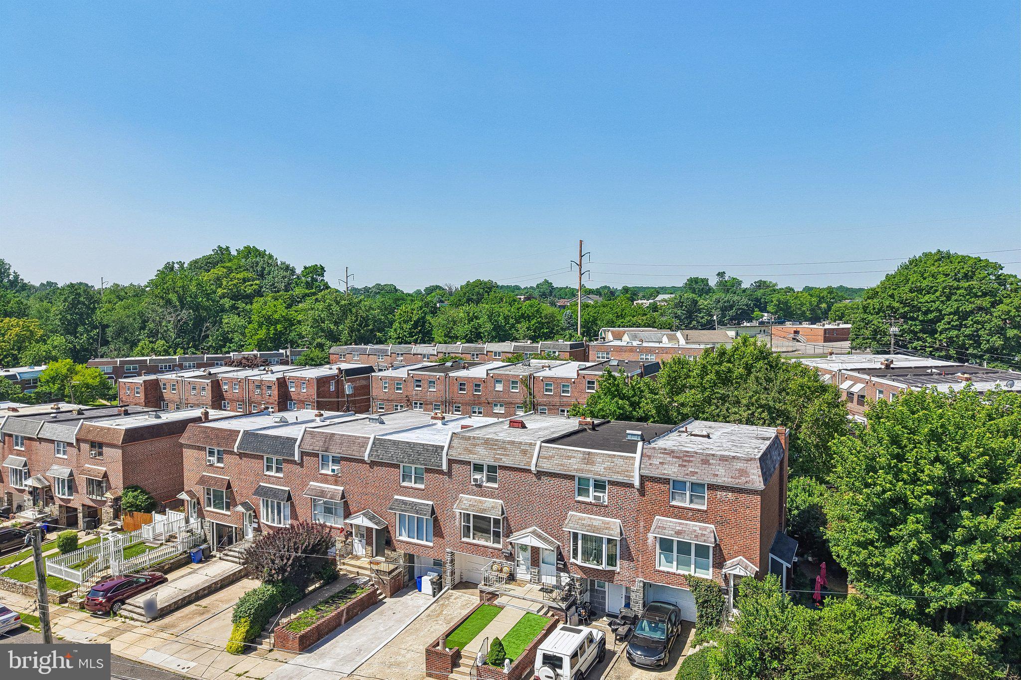 HOLME CIRCLE - Residential