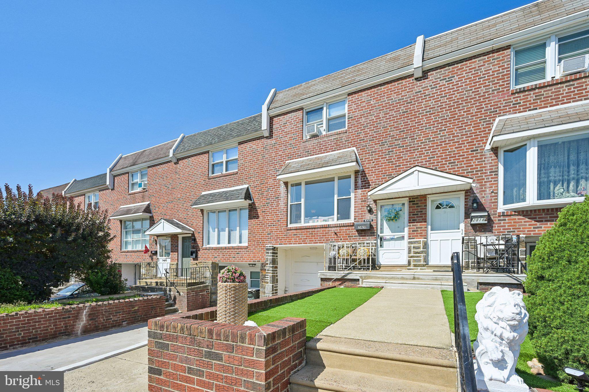 HOLME CIRCLE - Residential