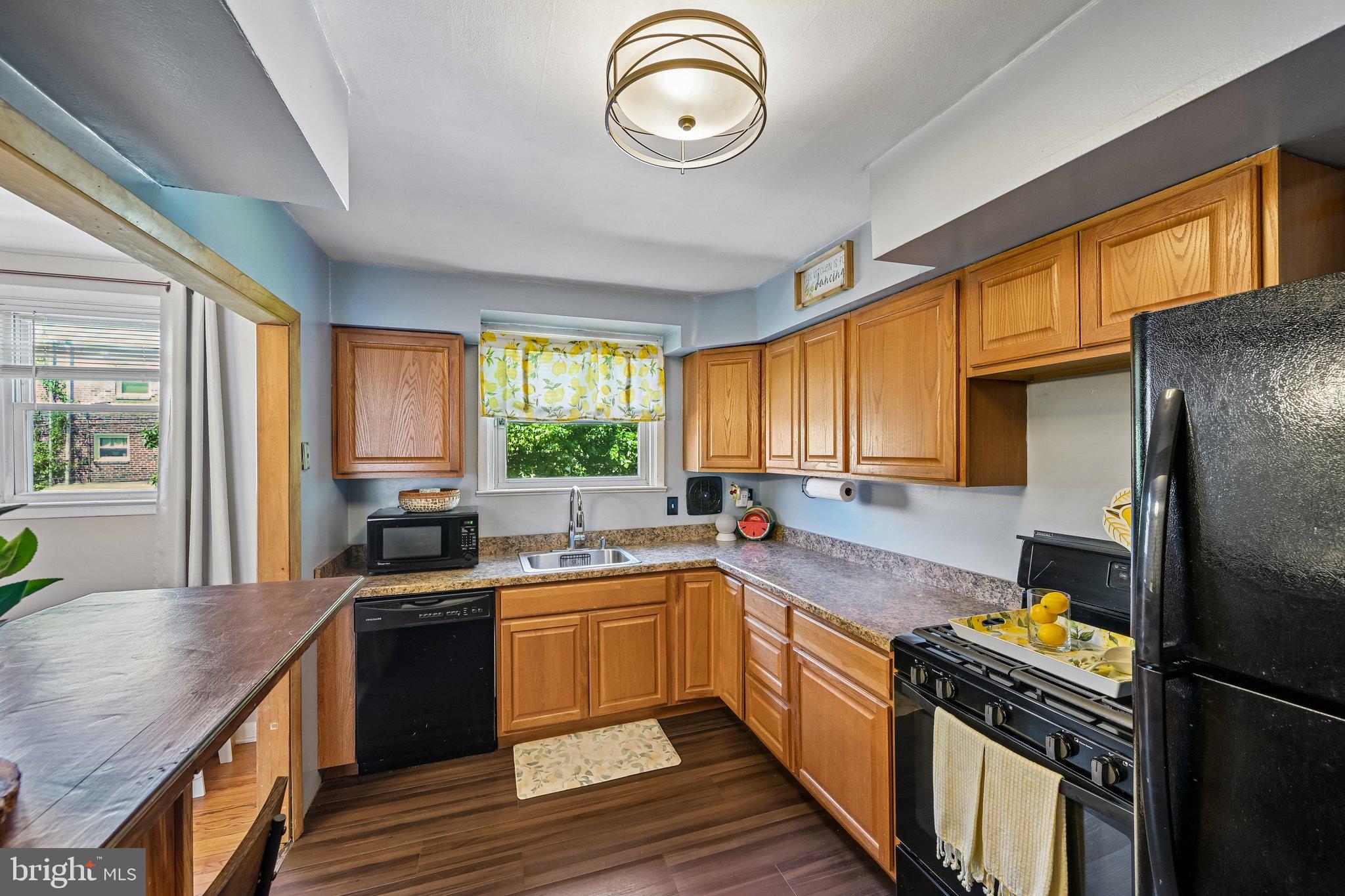 HOLME CIRCLE - Residential
