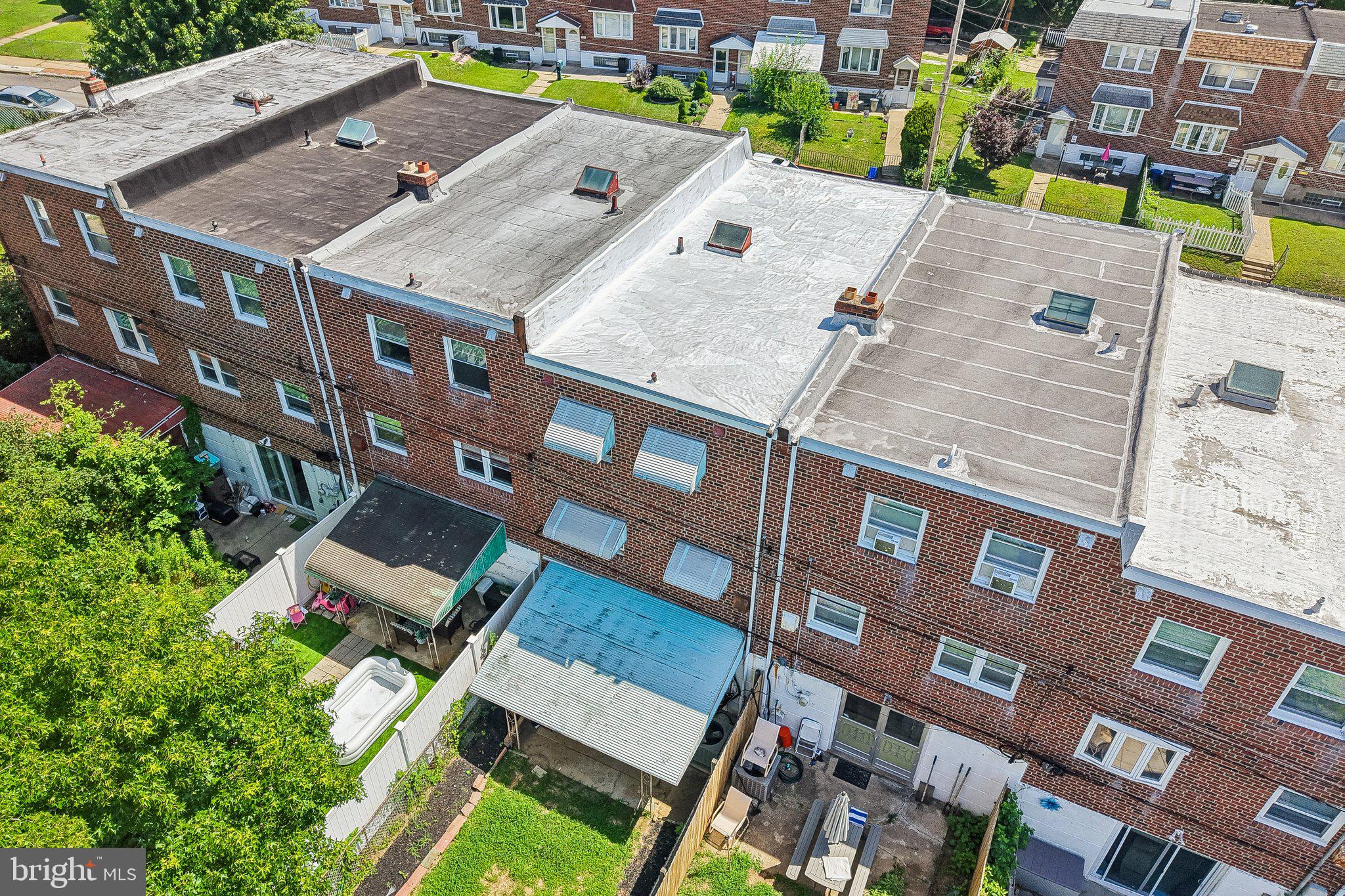 HOLME CIRCLE - Residential