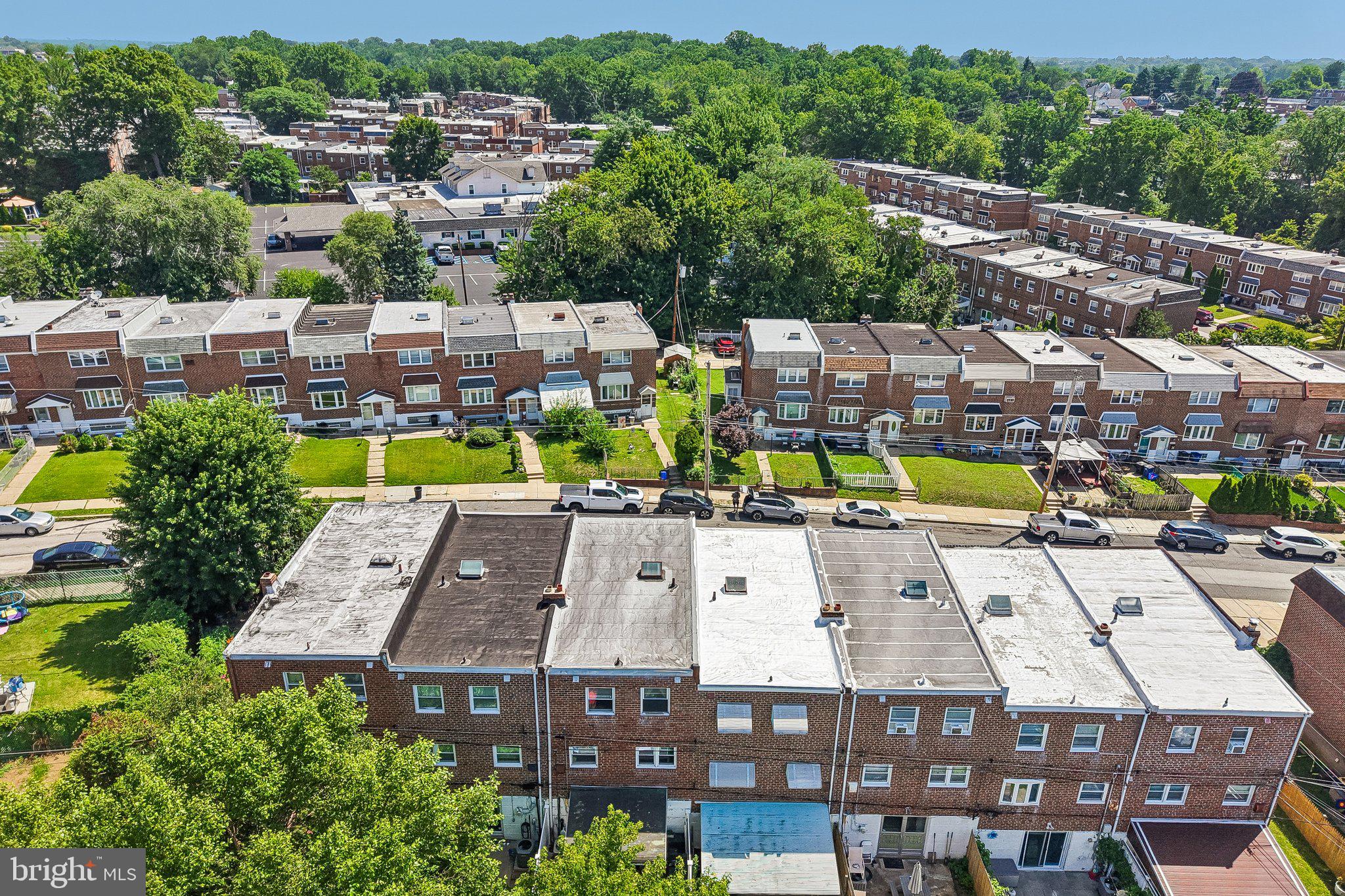 HOLME CIRCLE - Residential