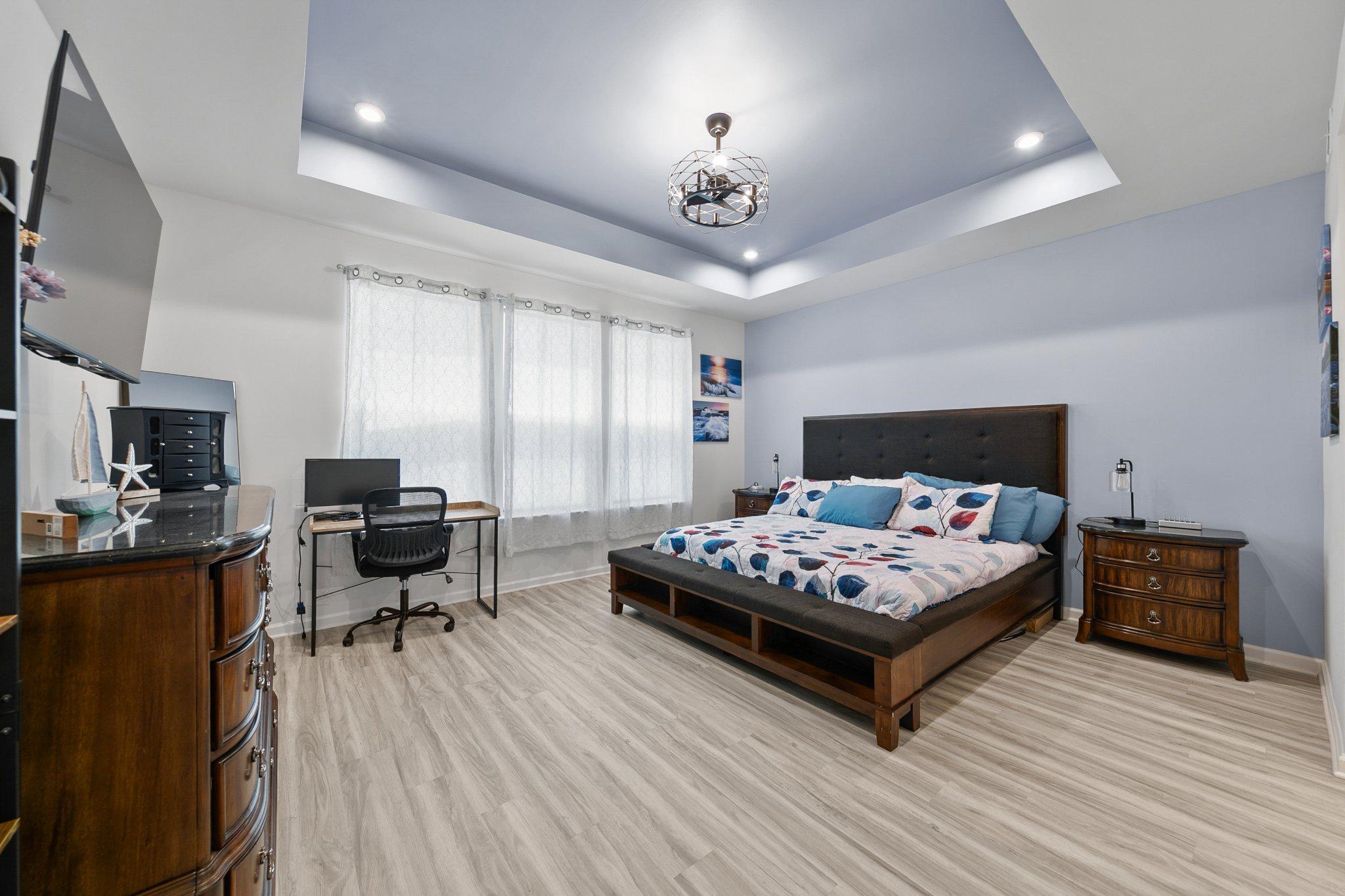 SYCAMORE CHASE - Residential