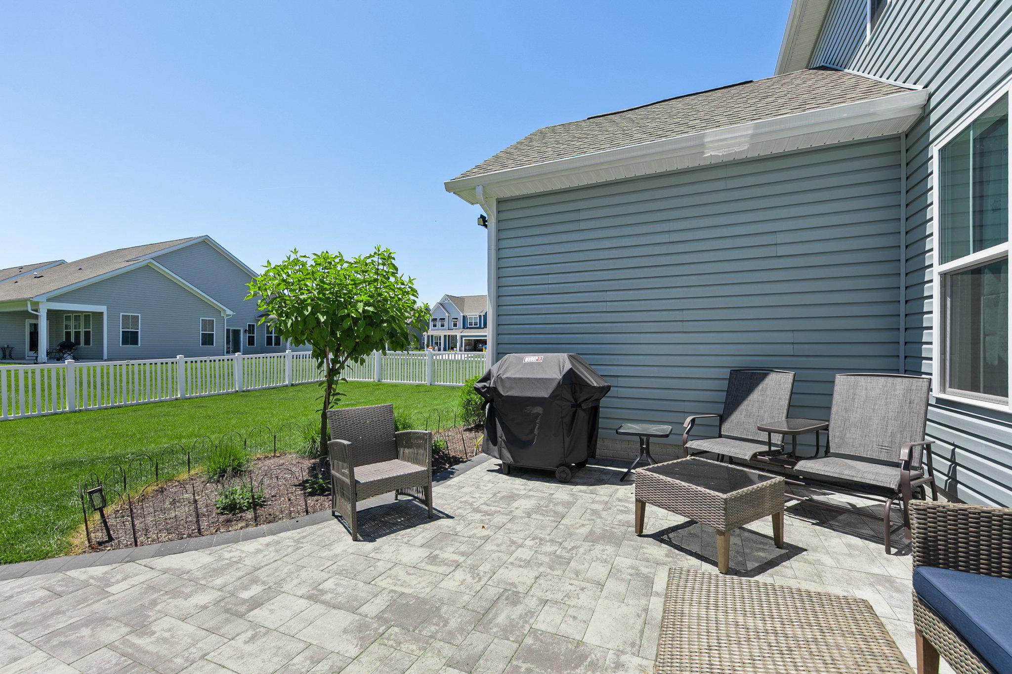 SYCAMORE CHASE - Residential