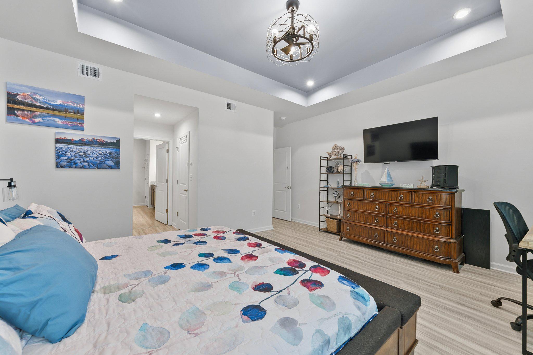 SYCAMORE CHASE - Residential