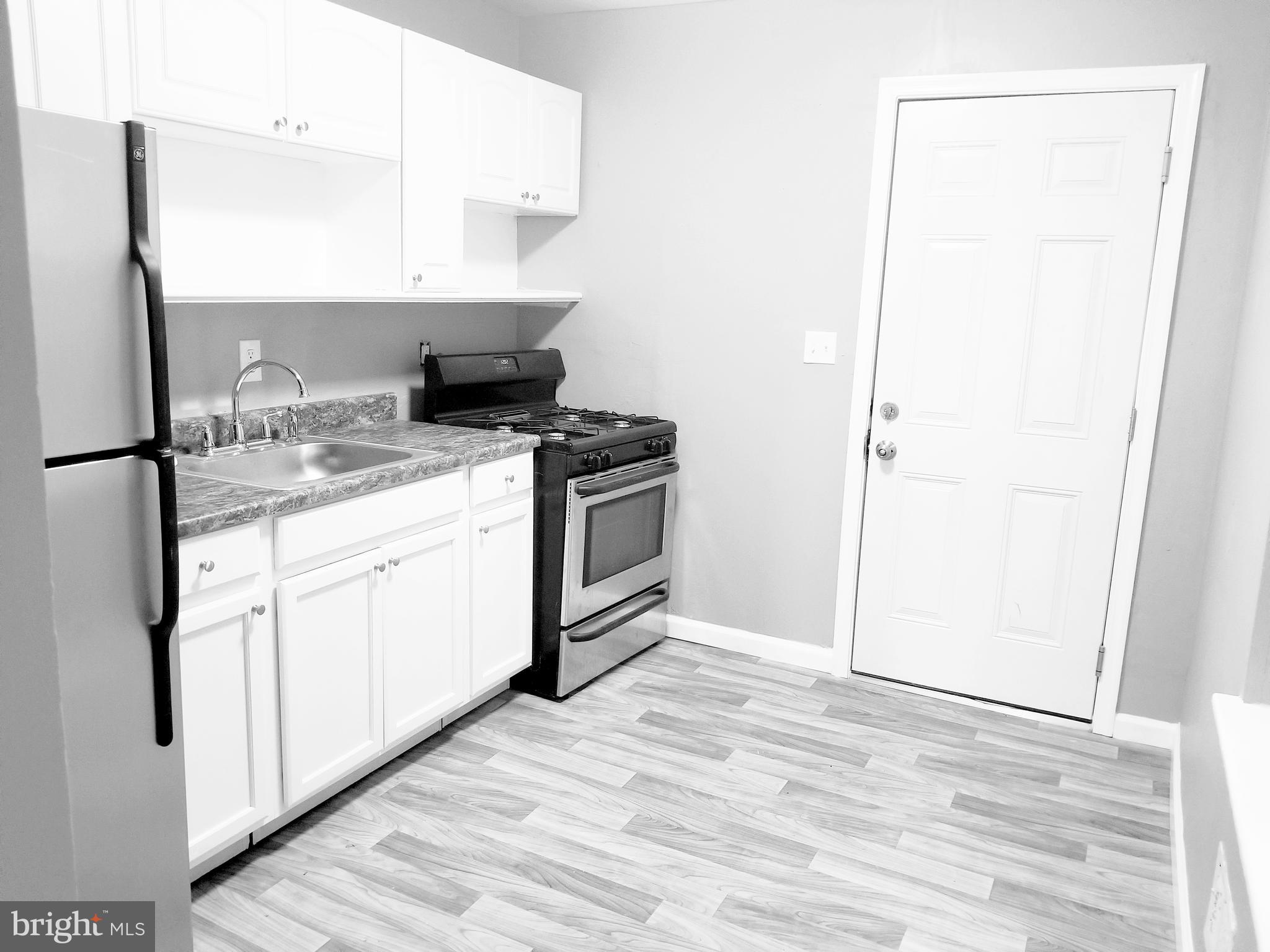 $3000.00 closing cost help from the seller to the buyer.
Welcome to your own home and enjoy this beautiful  Fully renovated Townhome with 2 Bedrooms 1 Bath, a Brand new Furnace, a Brand new Roof  Brand new Hot Water Heater, in a very Quiet upcoming Neighborhood with lots of homes being renovated and rehabbed, Only 2 blocks from North Ave.