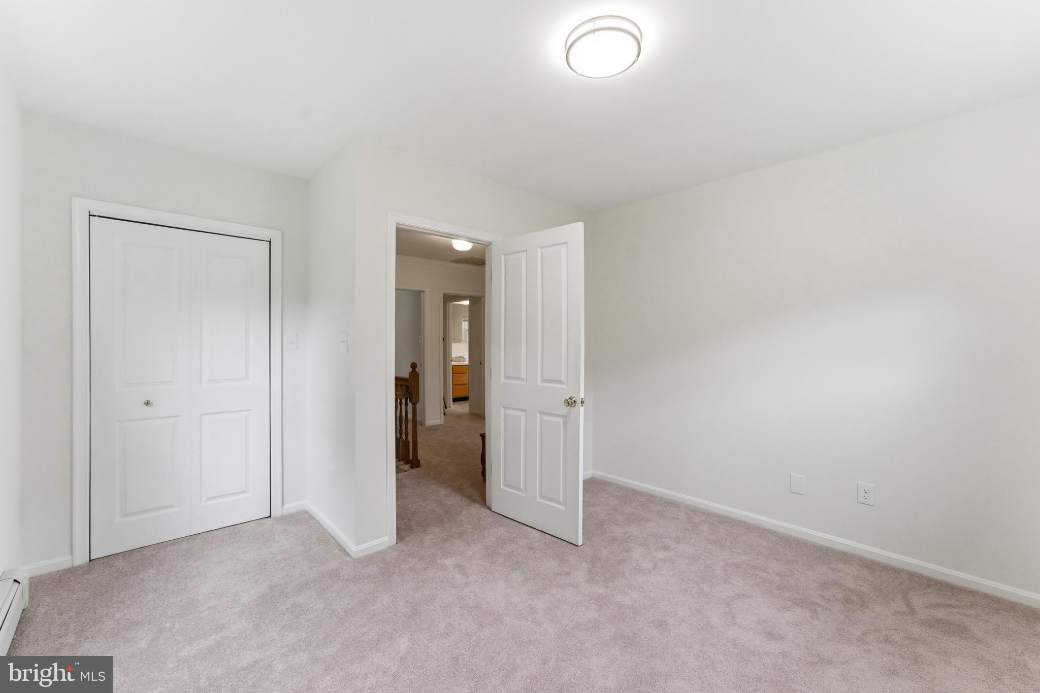 HILLANDALE - Residential