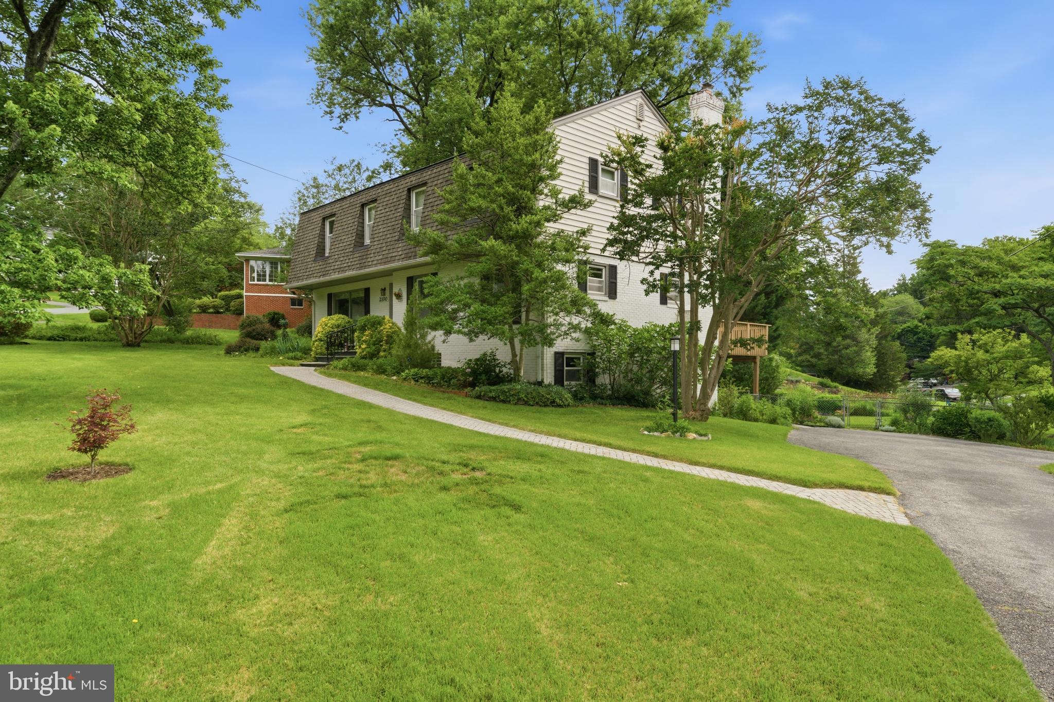 HILLANDALE - Residential